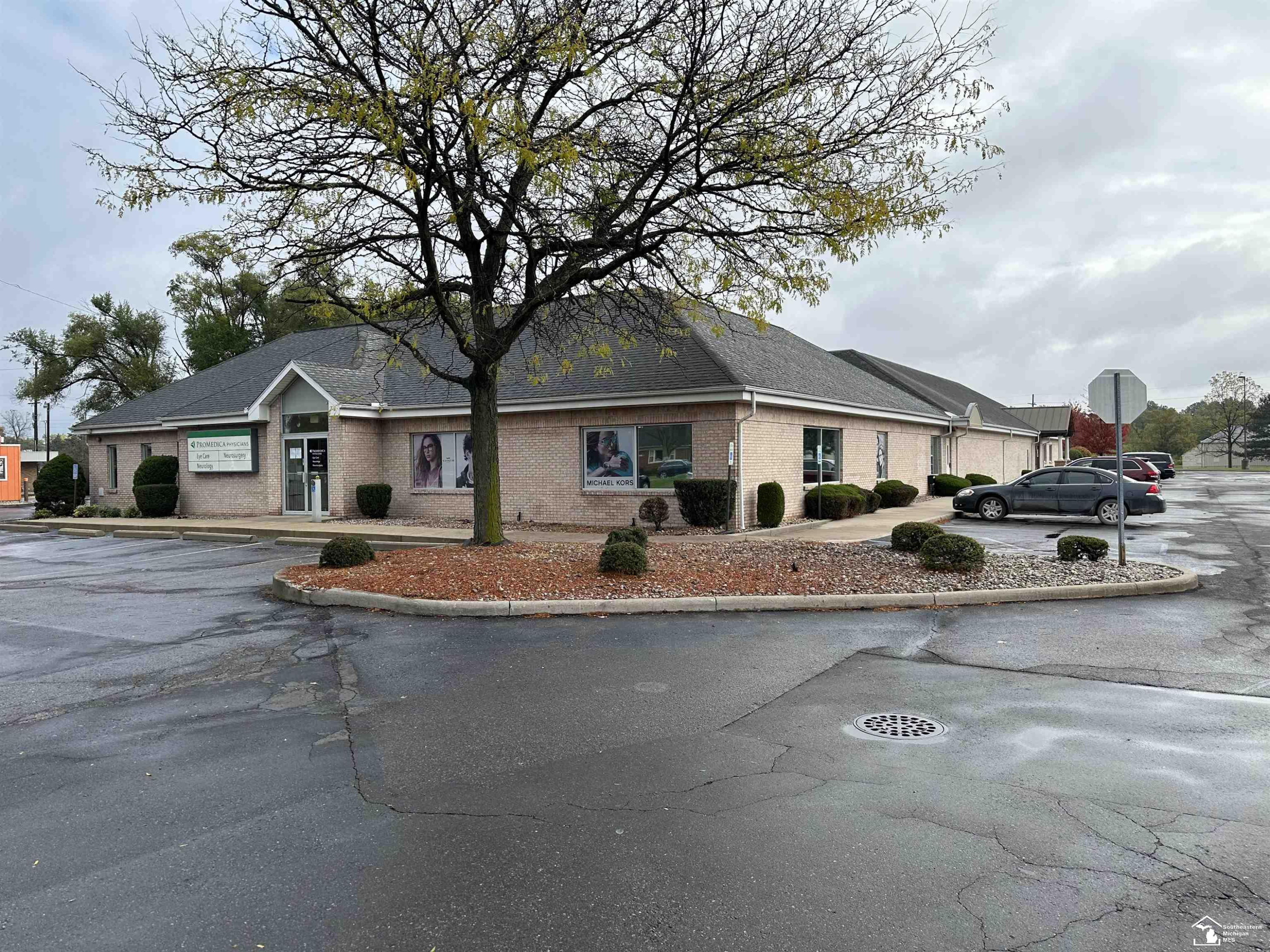 1180 N Monroe Street, Suite B, Monroe, MI 48162 — front exterior