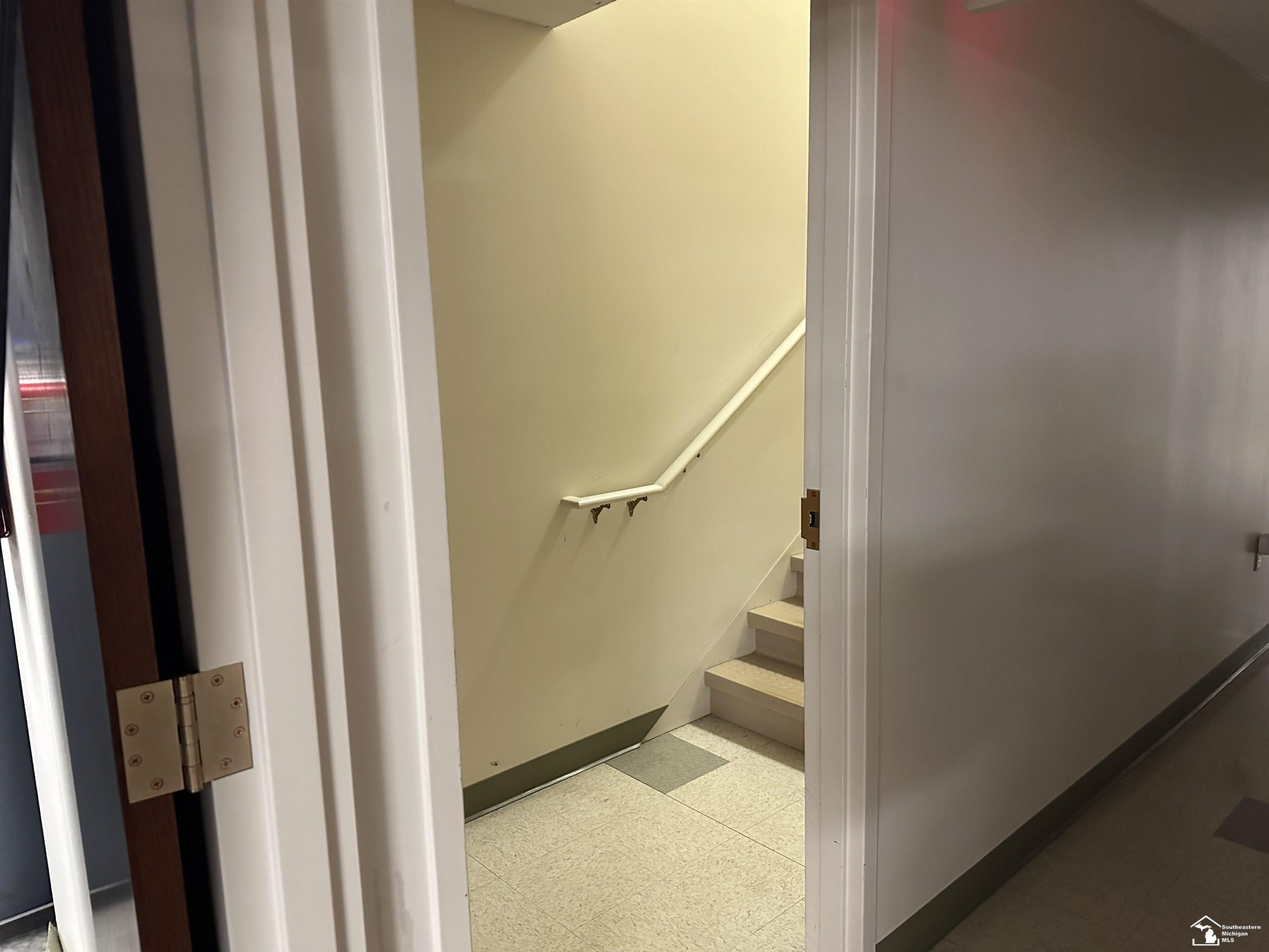 1180 N Monroe Street, Suite B, Monroe, MI 48162 — Photo 16