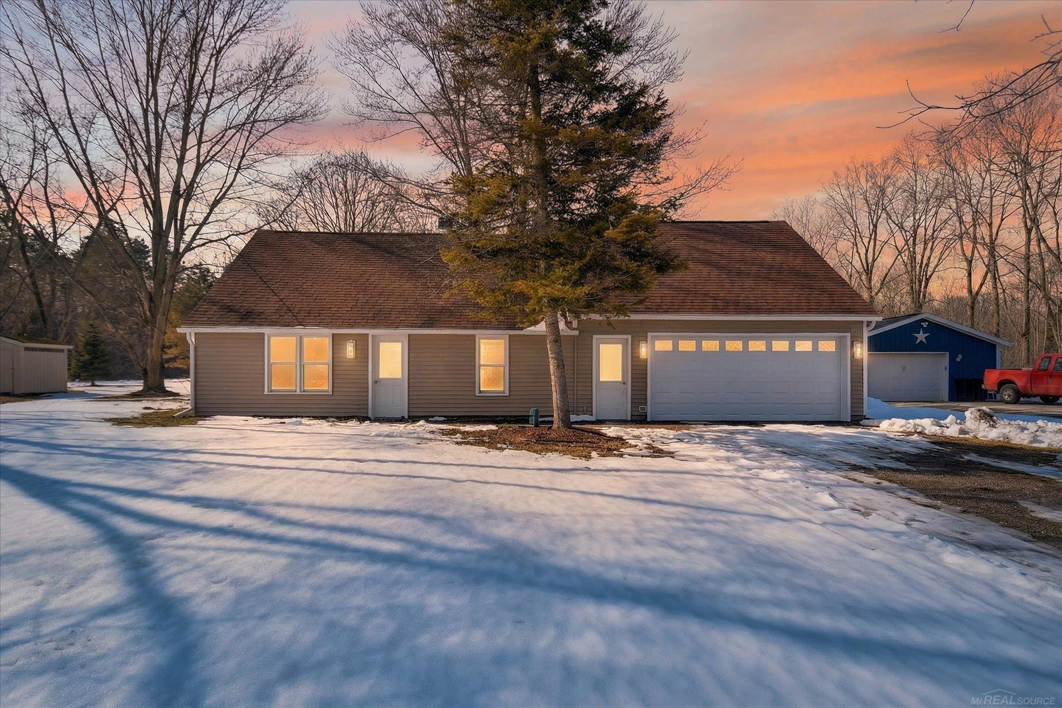 1091 Allen Road, Kimball, MI — front exterior