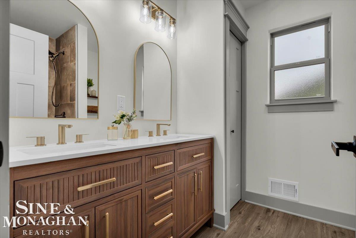 240 Oregon Avenue, Marysville, MI 48040 — Photo 13