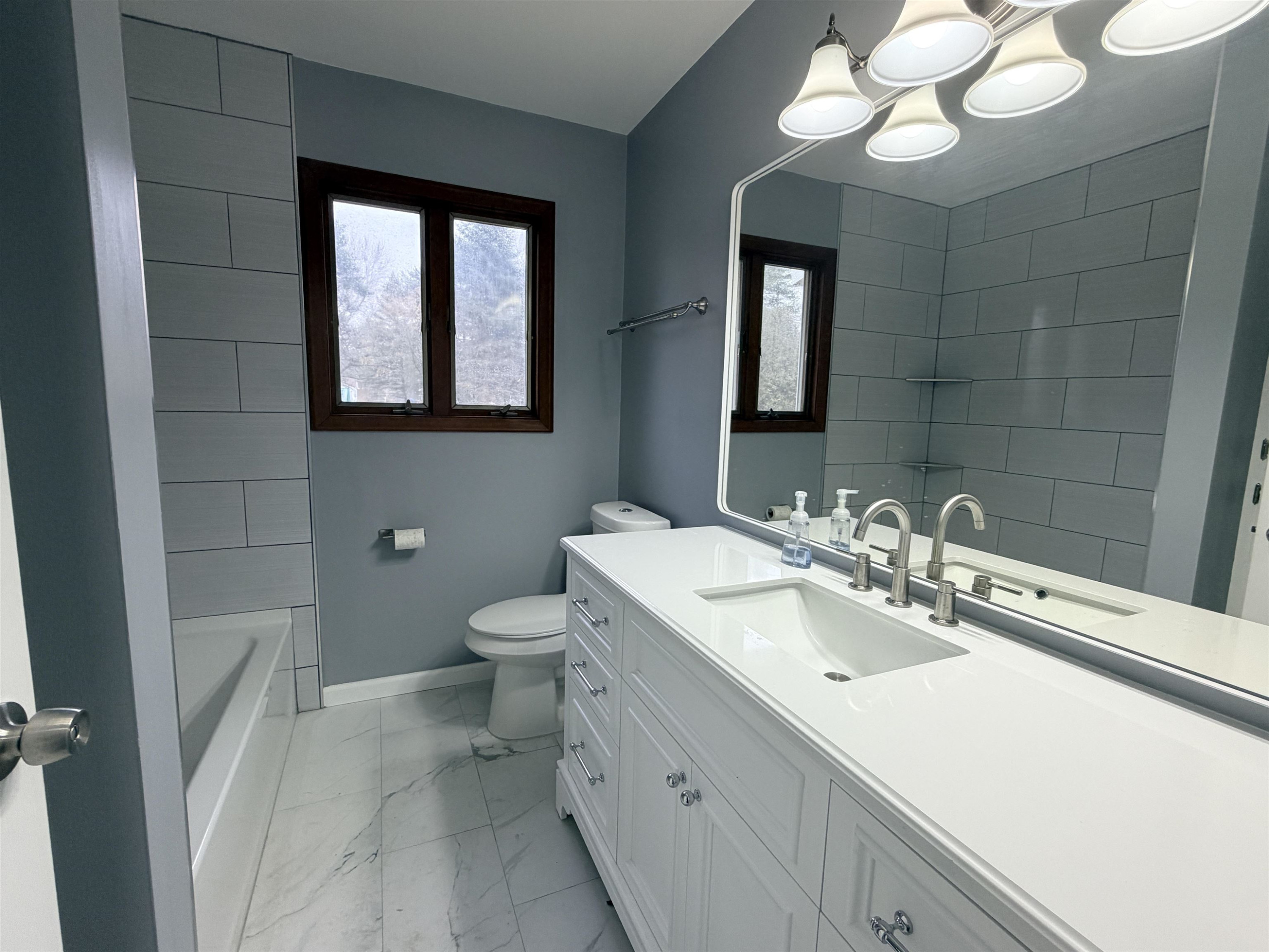 5435 Mancelona Drive, Grand Blanc, MI 48439 — Photo 5