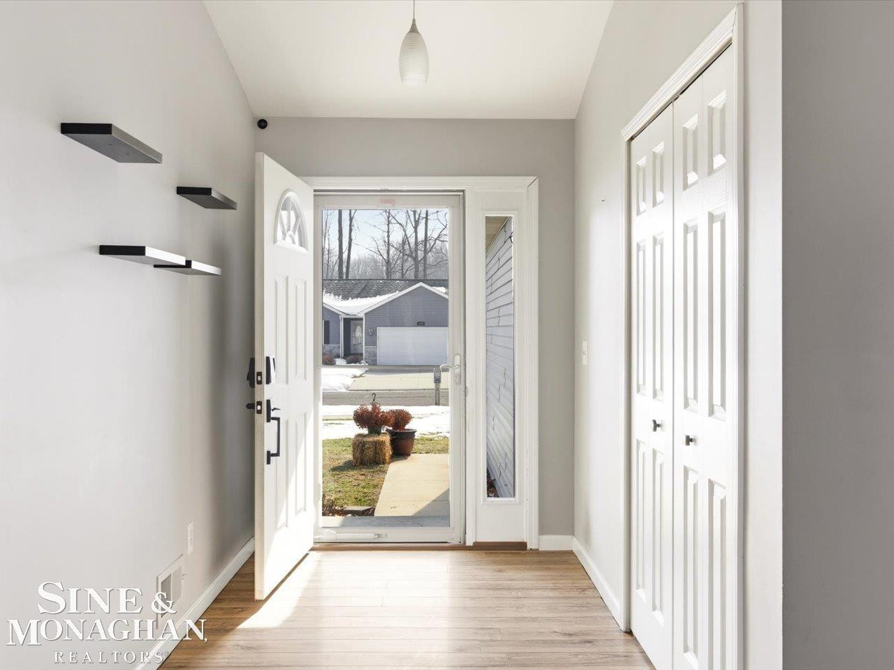 1103 Beth Court, MI 48001 — Photo 4