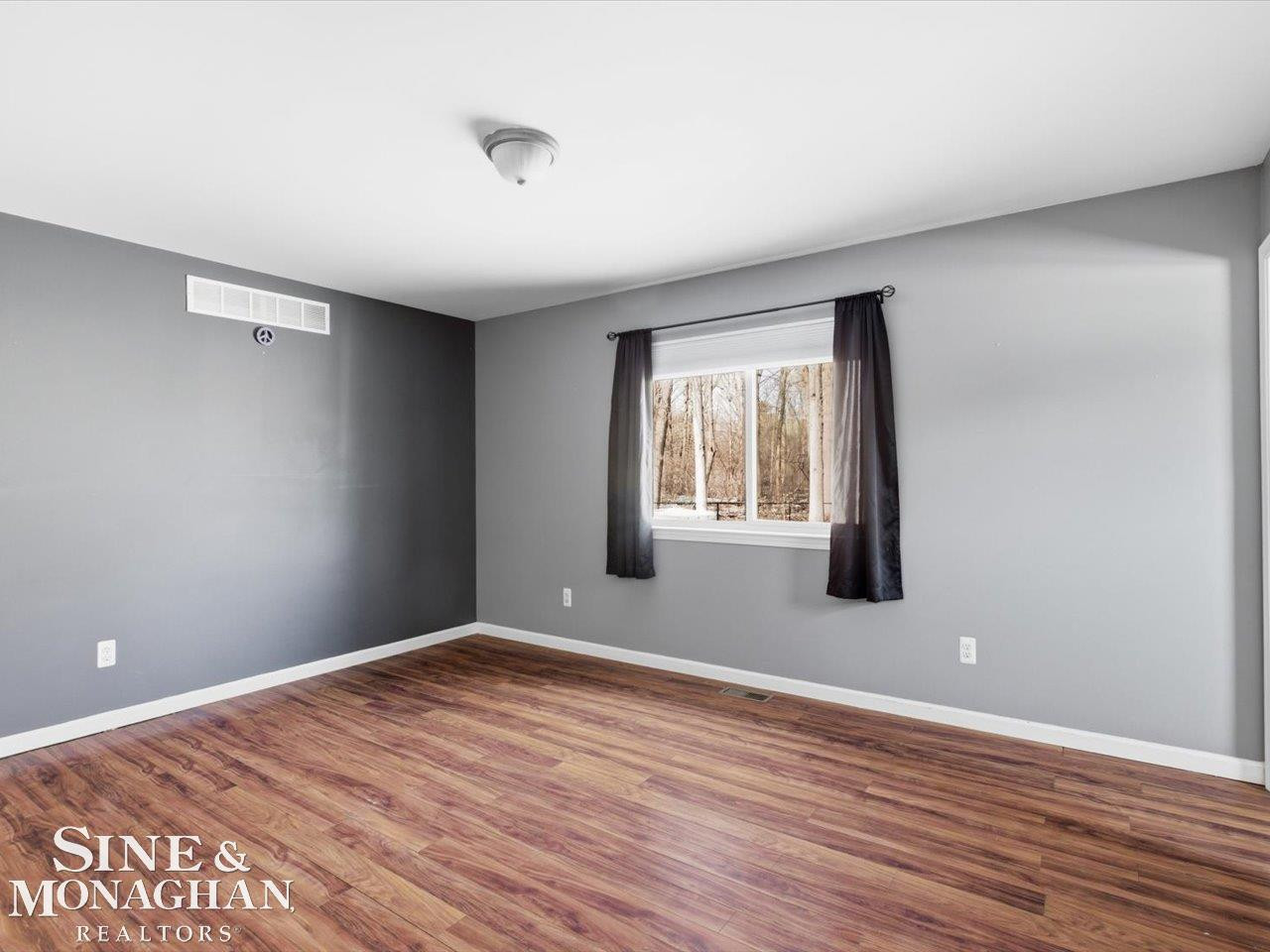1103 Beth Court, MI 48001 — Photo 13