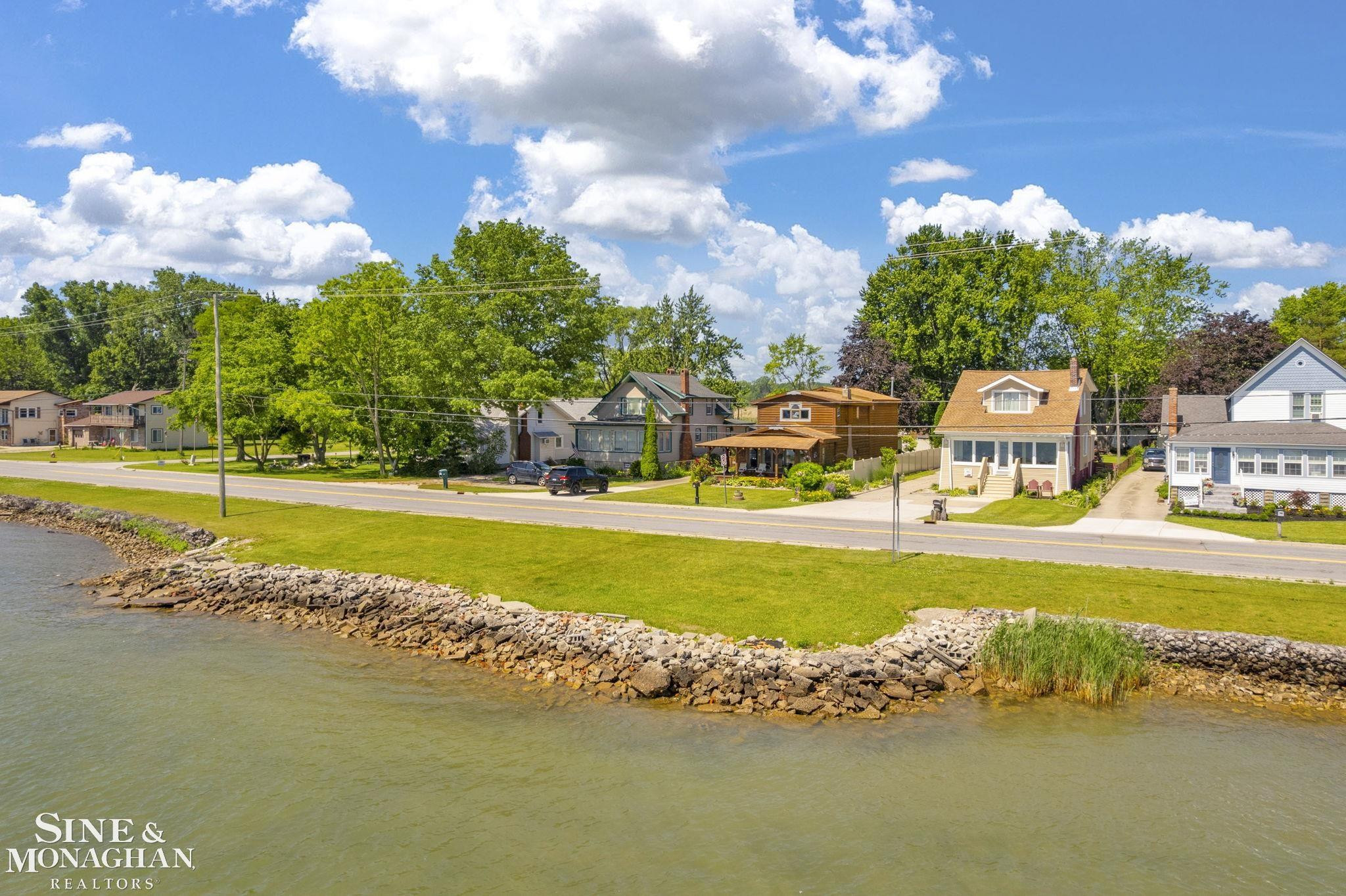 9898 N River Road, MI 48001 — Photo 8