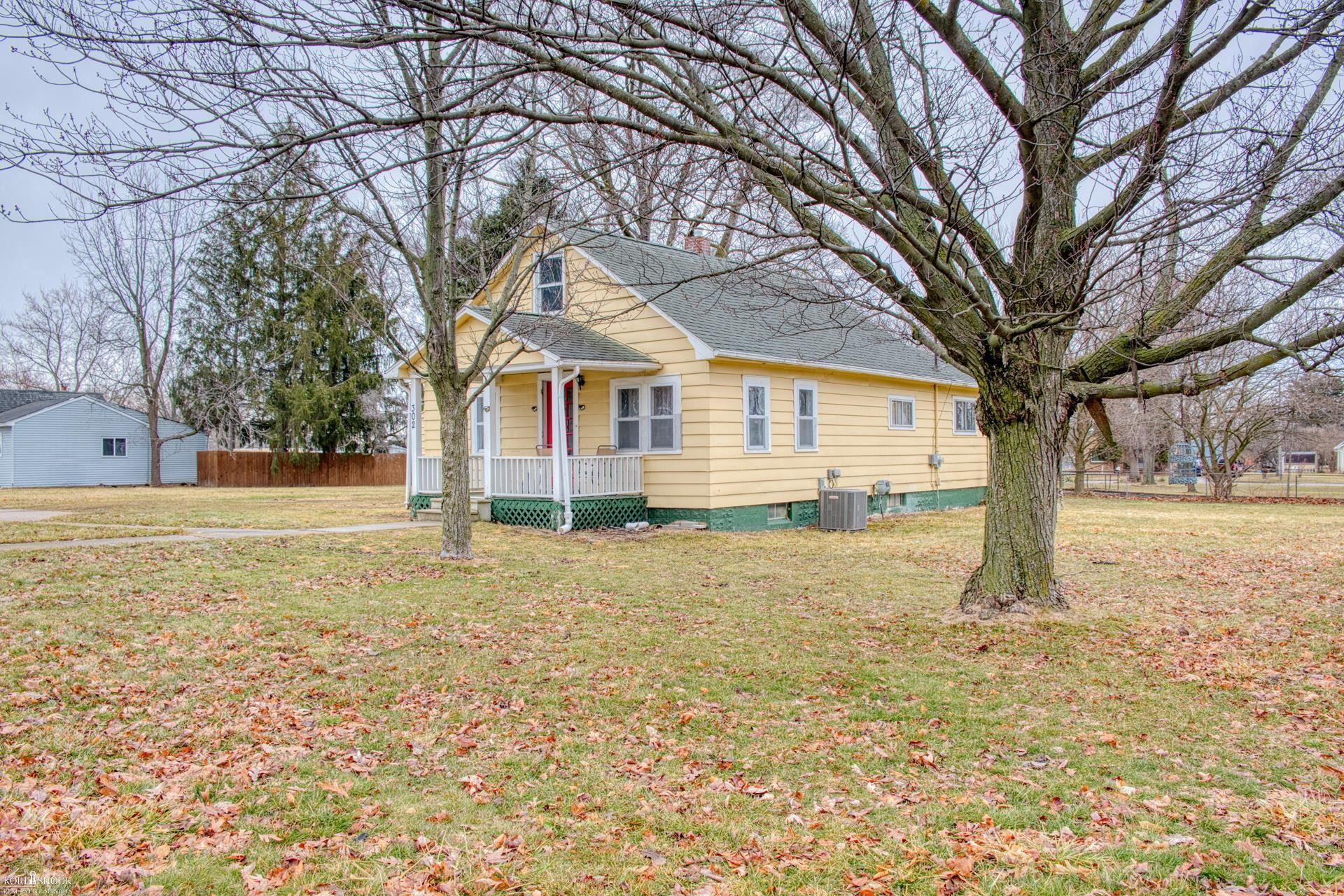 302 Lafayette Boulevard, Owosso, MI 48867 — Photo 30