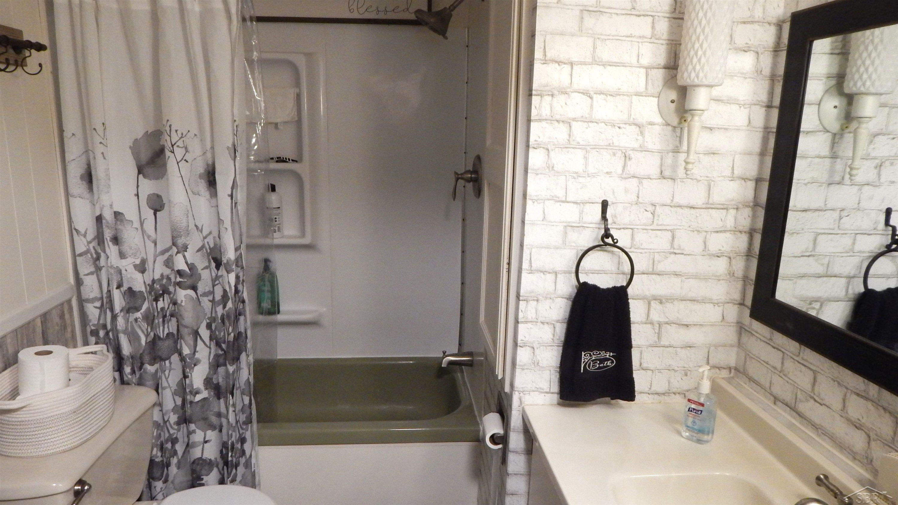 1252 W Erickson Road, Linwood, MI 48634 — Photo 15