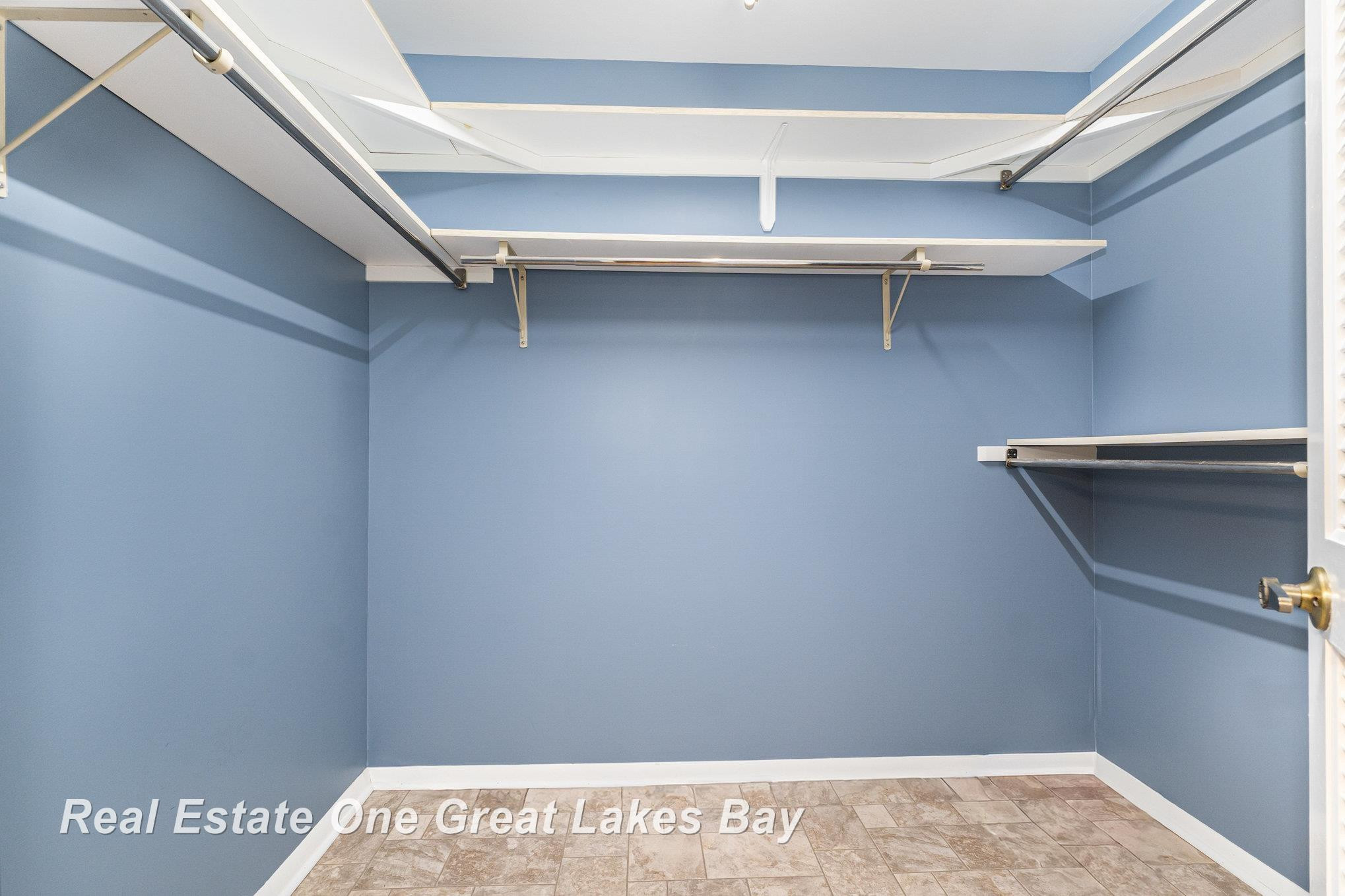 955 Kennely Road, J162, Saginaw, MI 48609 — Photo 18