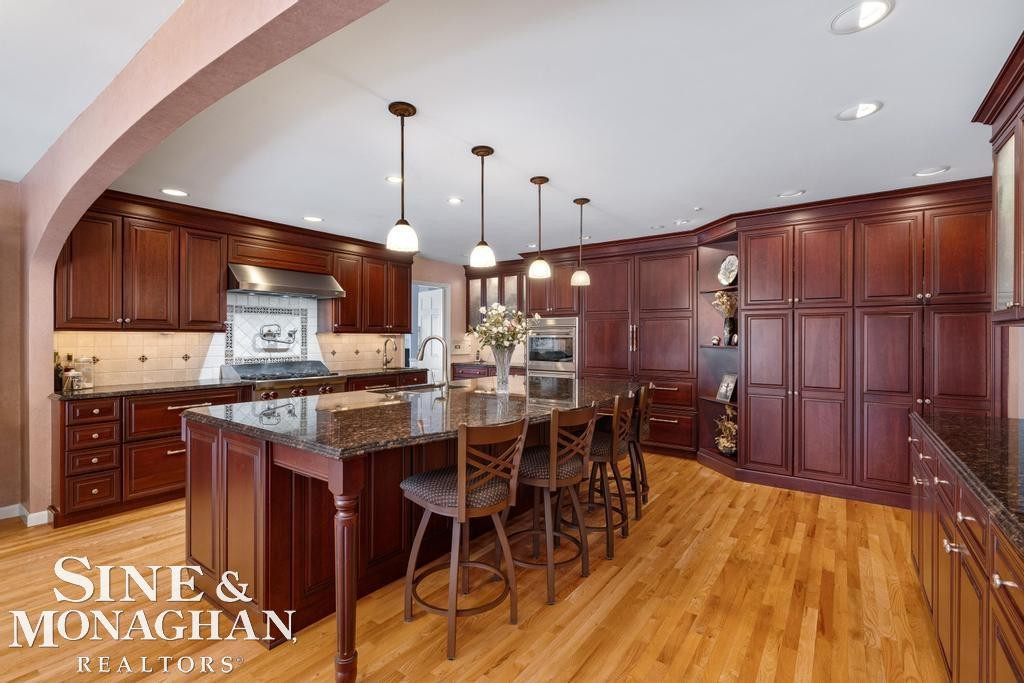 8 Lake Shore Lane, Grosse Pointe Shores, MI 48236 — Photo 25