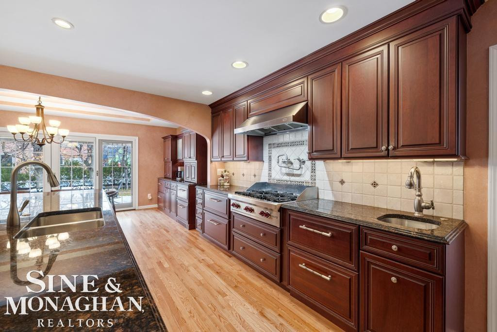 8 Lake Shore Lane, Grosse Pointe Shores, MI 48236 — Photo 27