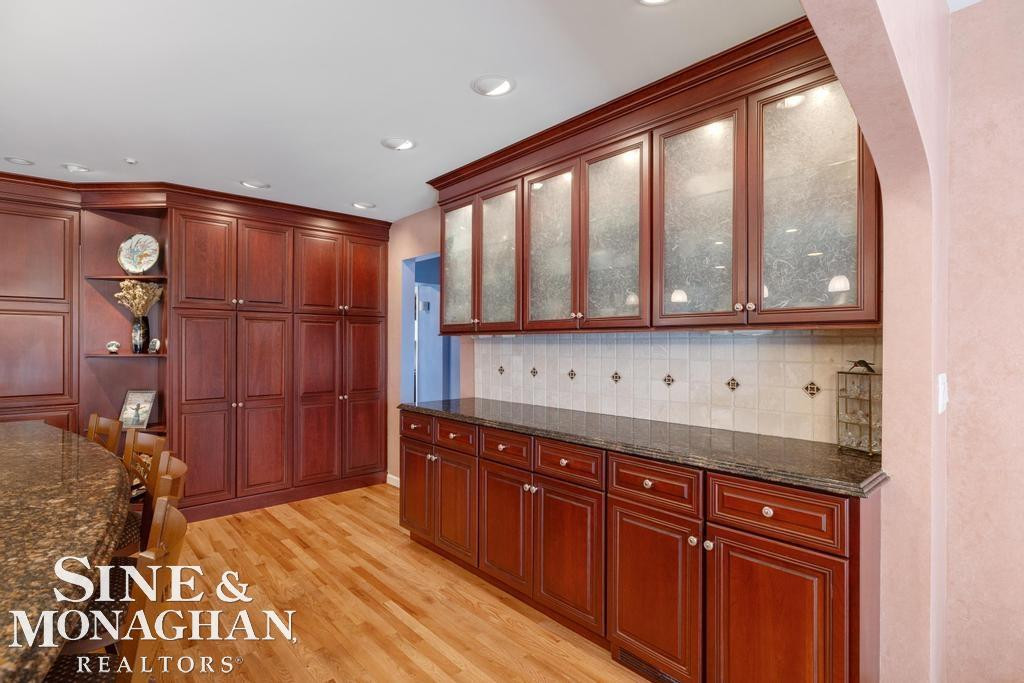 8 Lake Shore Lane, Grosse Pointe Shores, MI 48236 — Photo 30