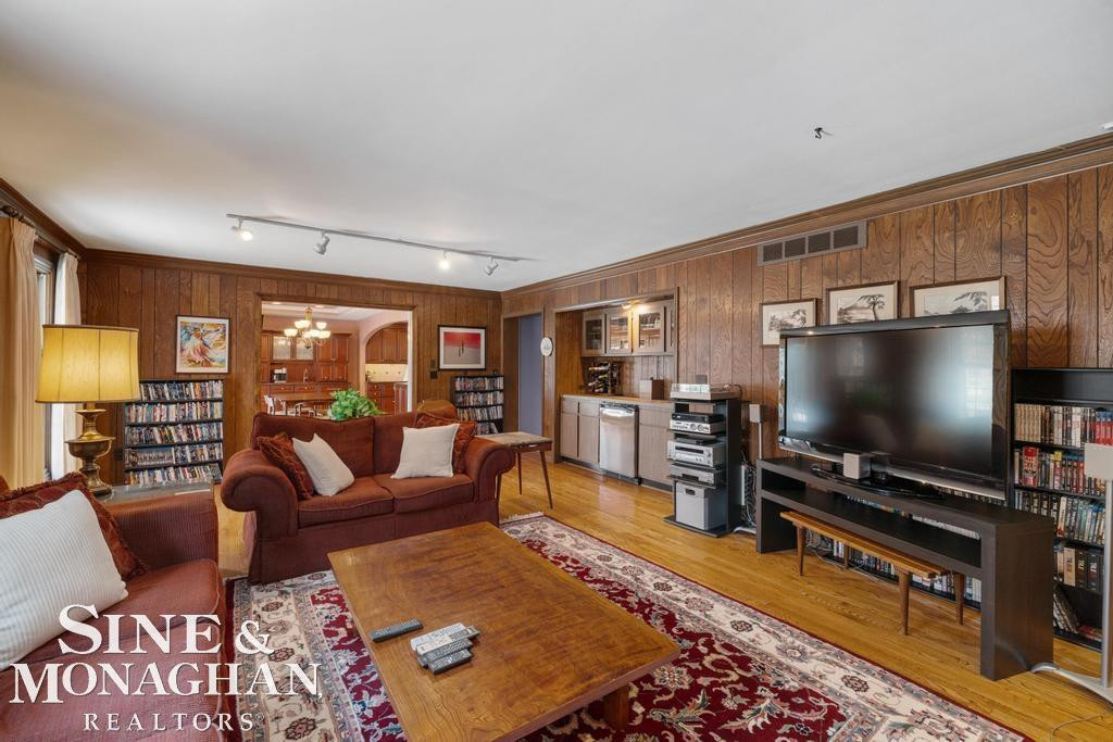 8 Lake Shore Lane, Grosse Pointe Shores, MI 48236 — Photo 47