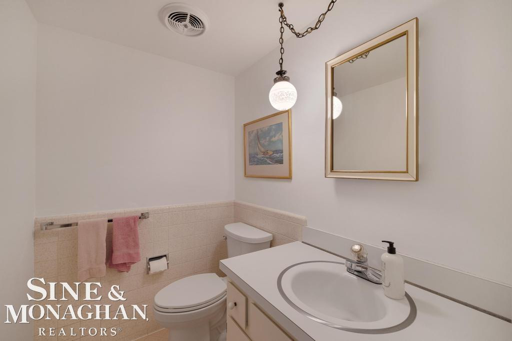8 Lake Shore Lane, Grosse Pointe Shores, MI 48236 — Photo 50