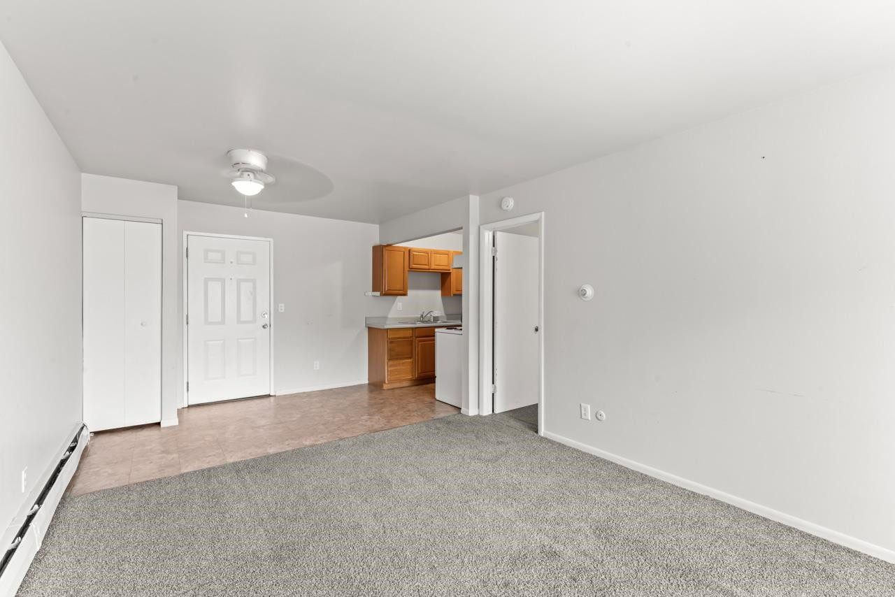 828 North Apt. #17 Street, Apt. #17, MI 48458 — Photo 5