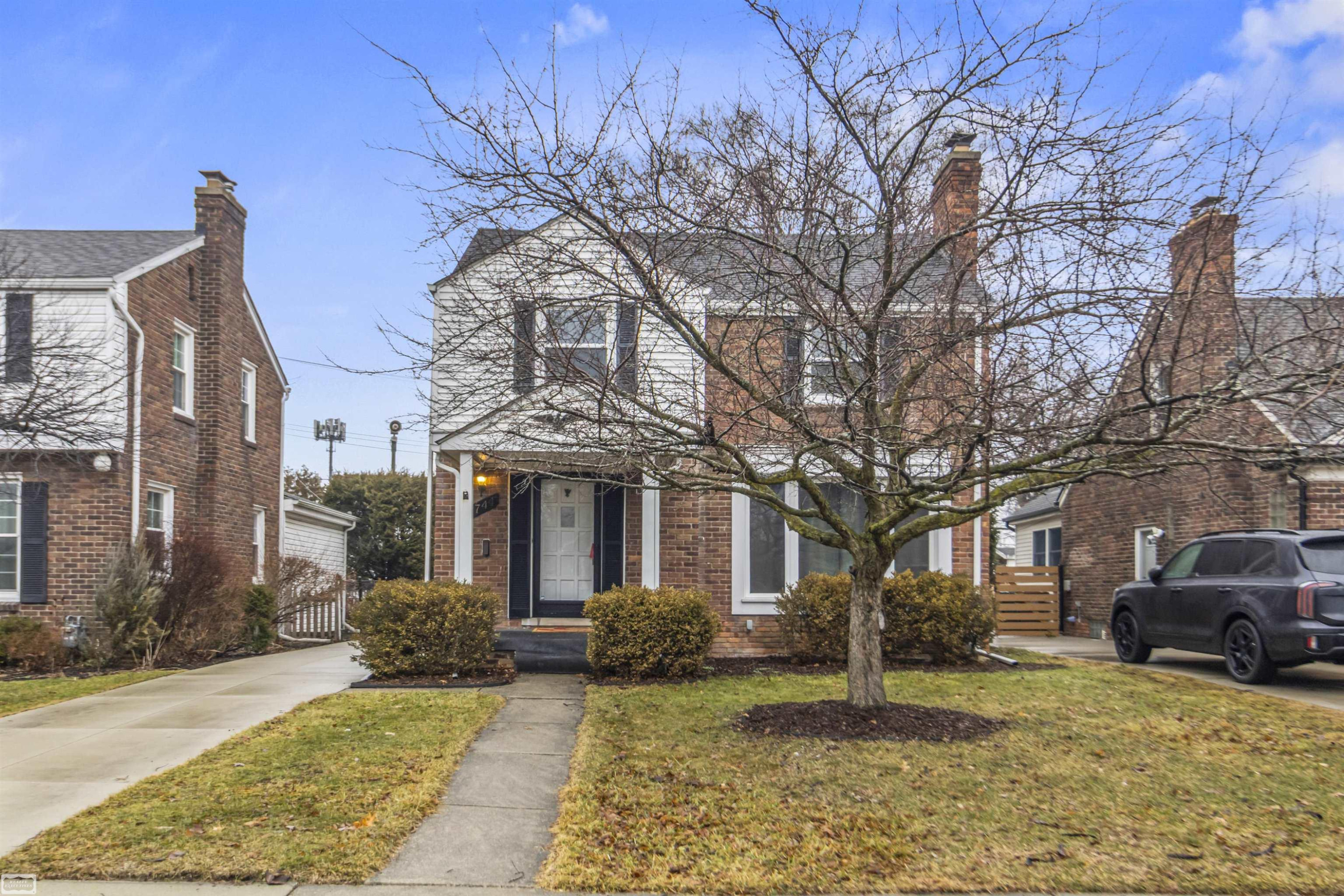 1744 Huntington Street, Grosse Pointe Woods, MI 48236 — Photo 3