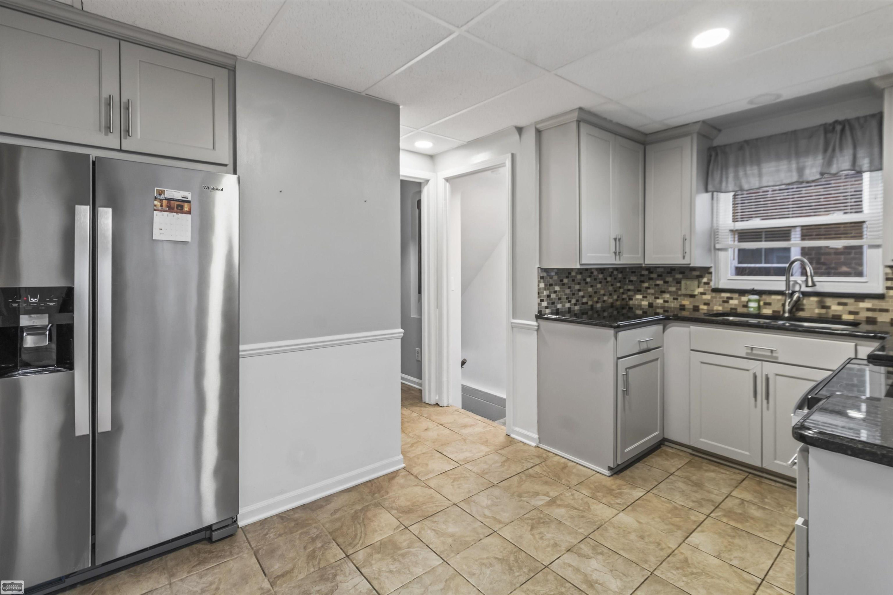 1744 Huntington Street, Grosse Pointe Woods, MI 48236 — Photo 13