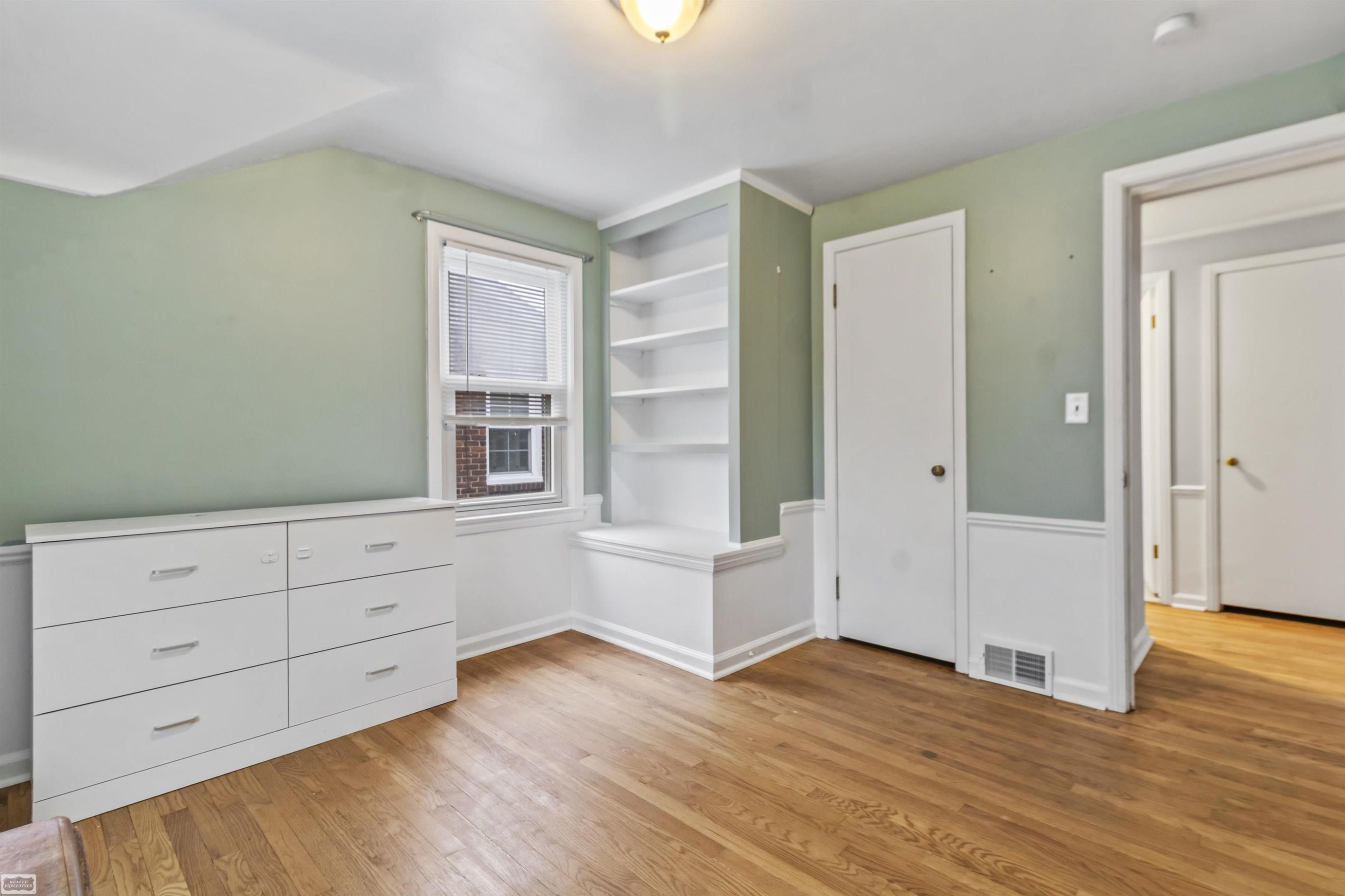 1744 Huntington Street, Grosse Pointe Woods, MI 48236 — Photo 22