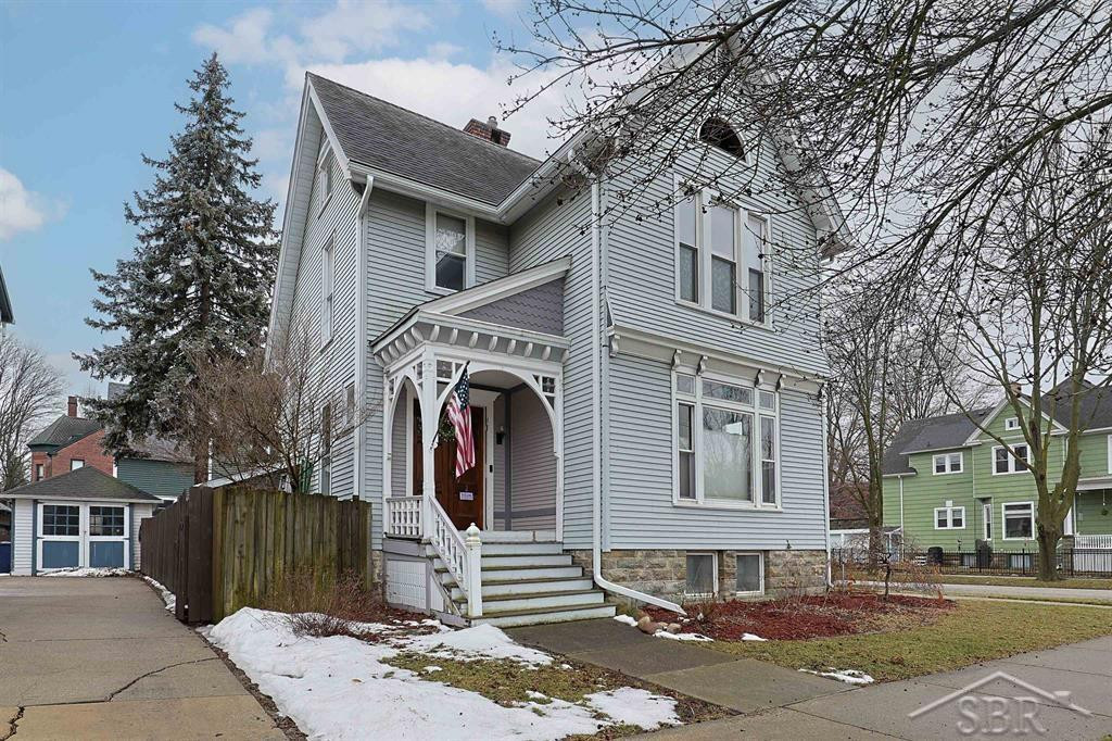 1600 5th Street, Bay City, MI 48708 — front exterior