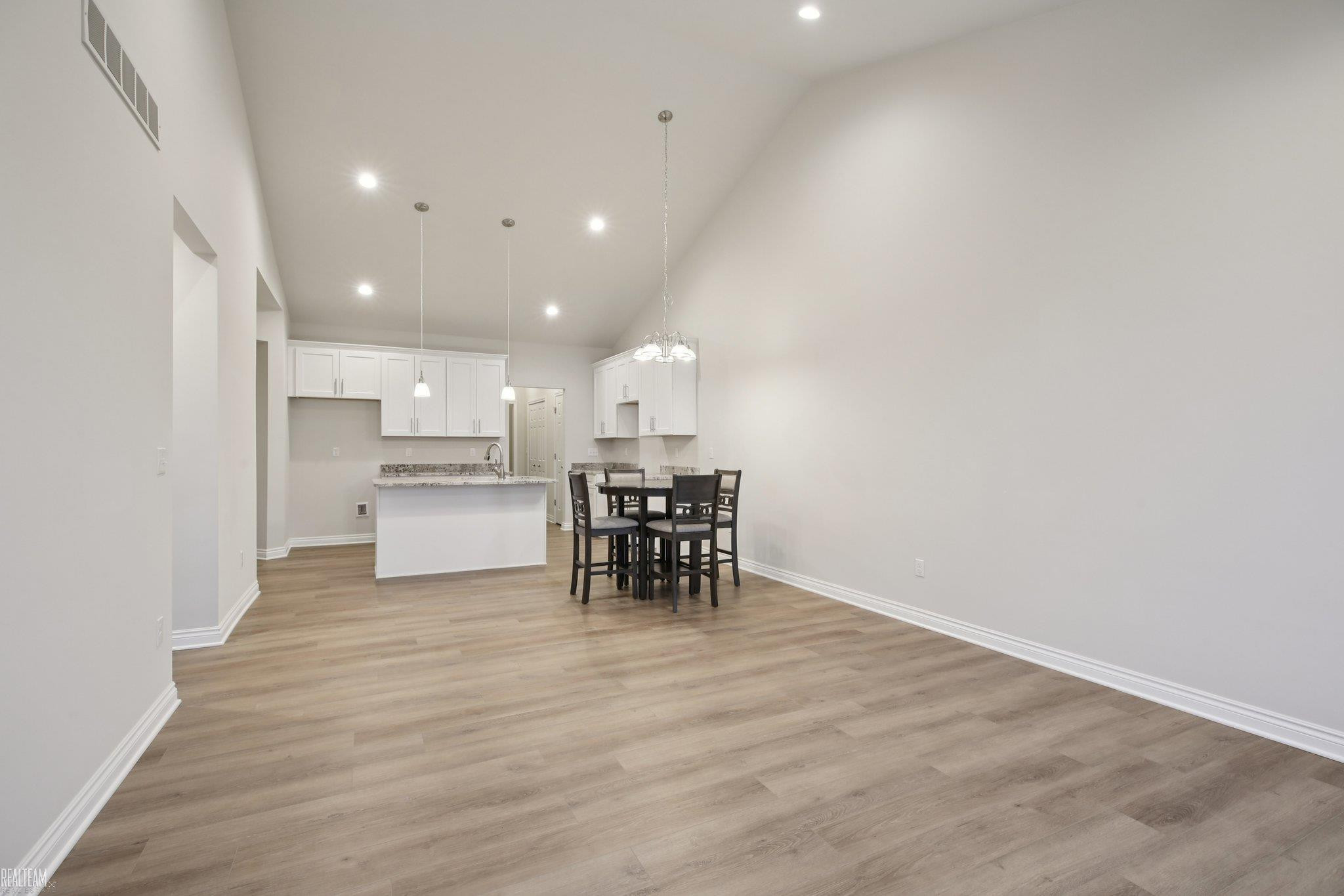 48323 Whittington Drive, Chesterfield, MI 48047 — Photo 5