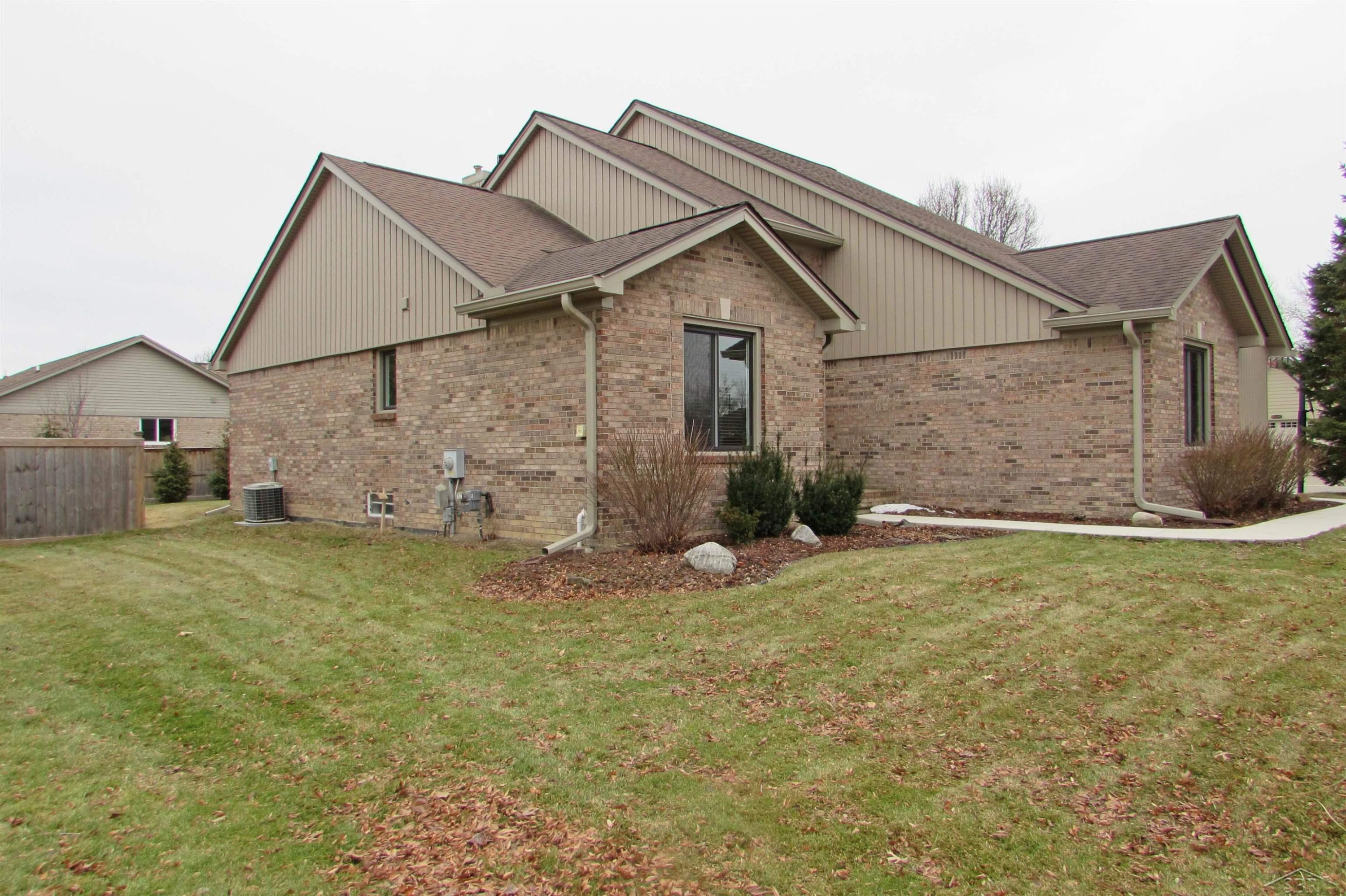 617 Turnbull Street, Lapeer, MI 48446 — Photo 3