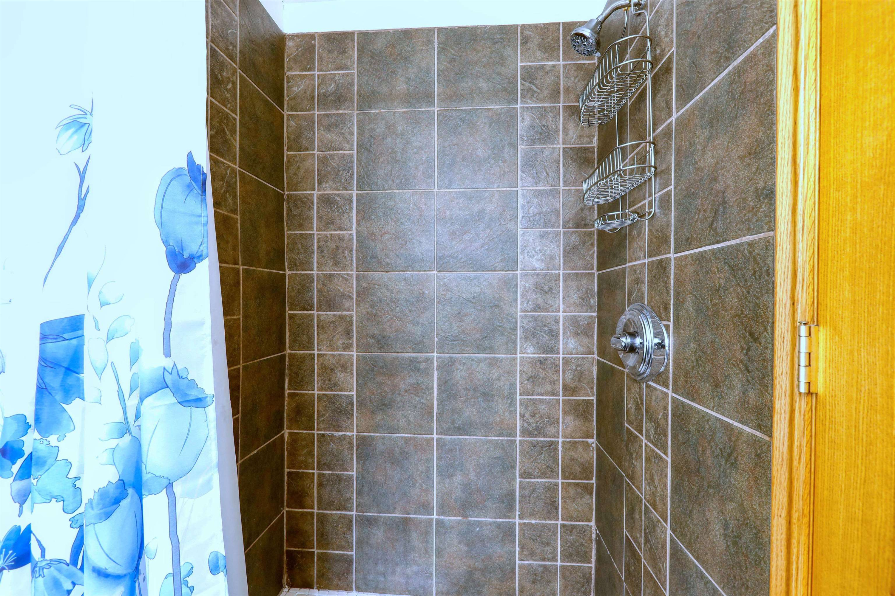 34405 Shorewood Street, Chesterfield, MI 48047 — Photo 27
