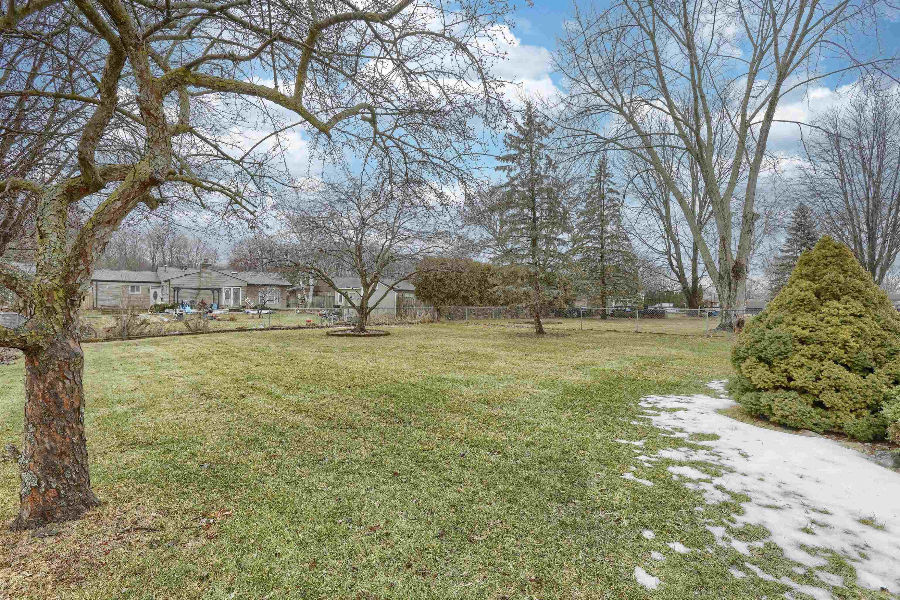 34405 Shorewood Street, Chesterfield, MI 48047 — Photo 37