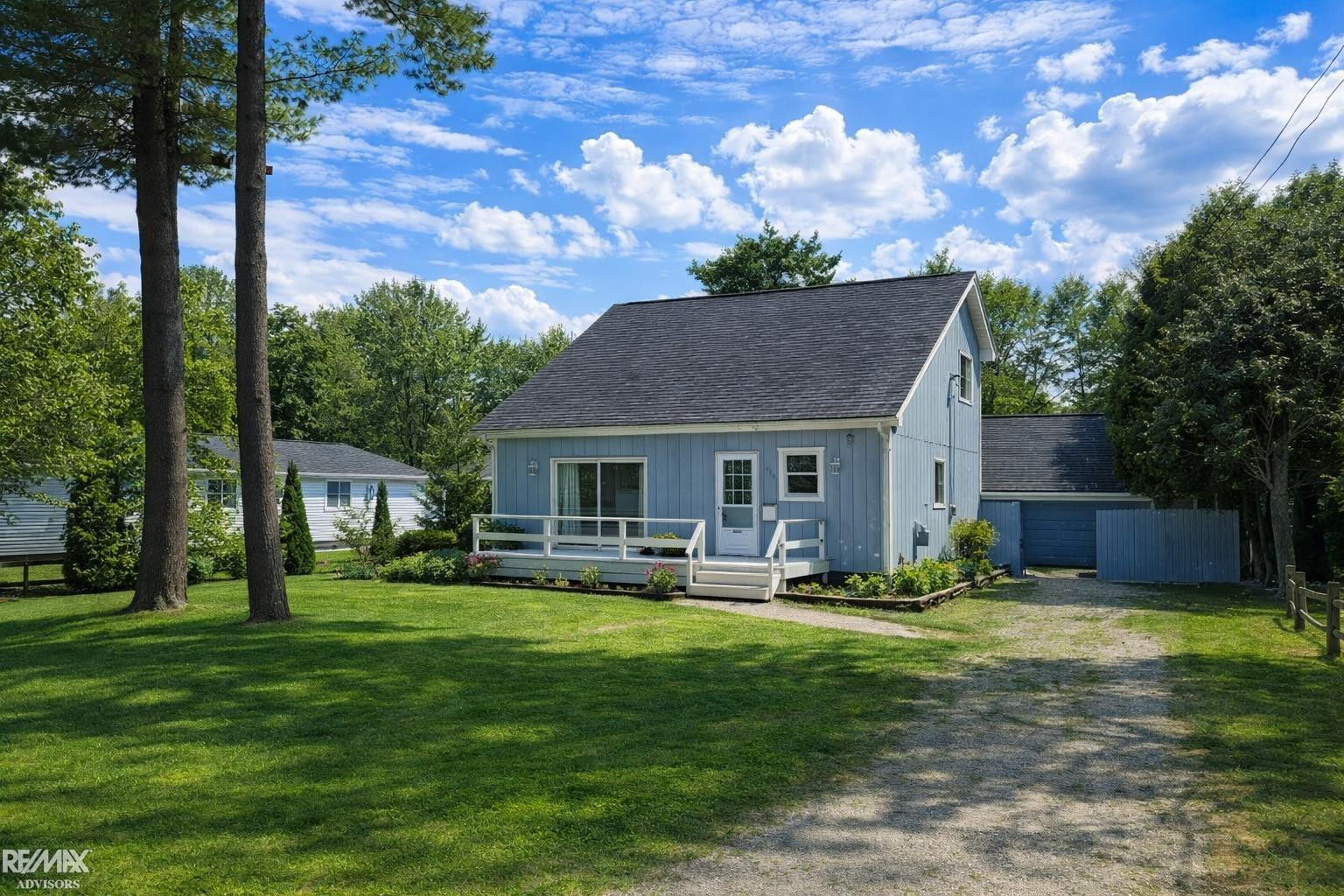 919 Smith Street, Algonac, MI 48001 — front exterior