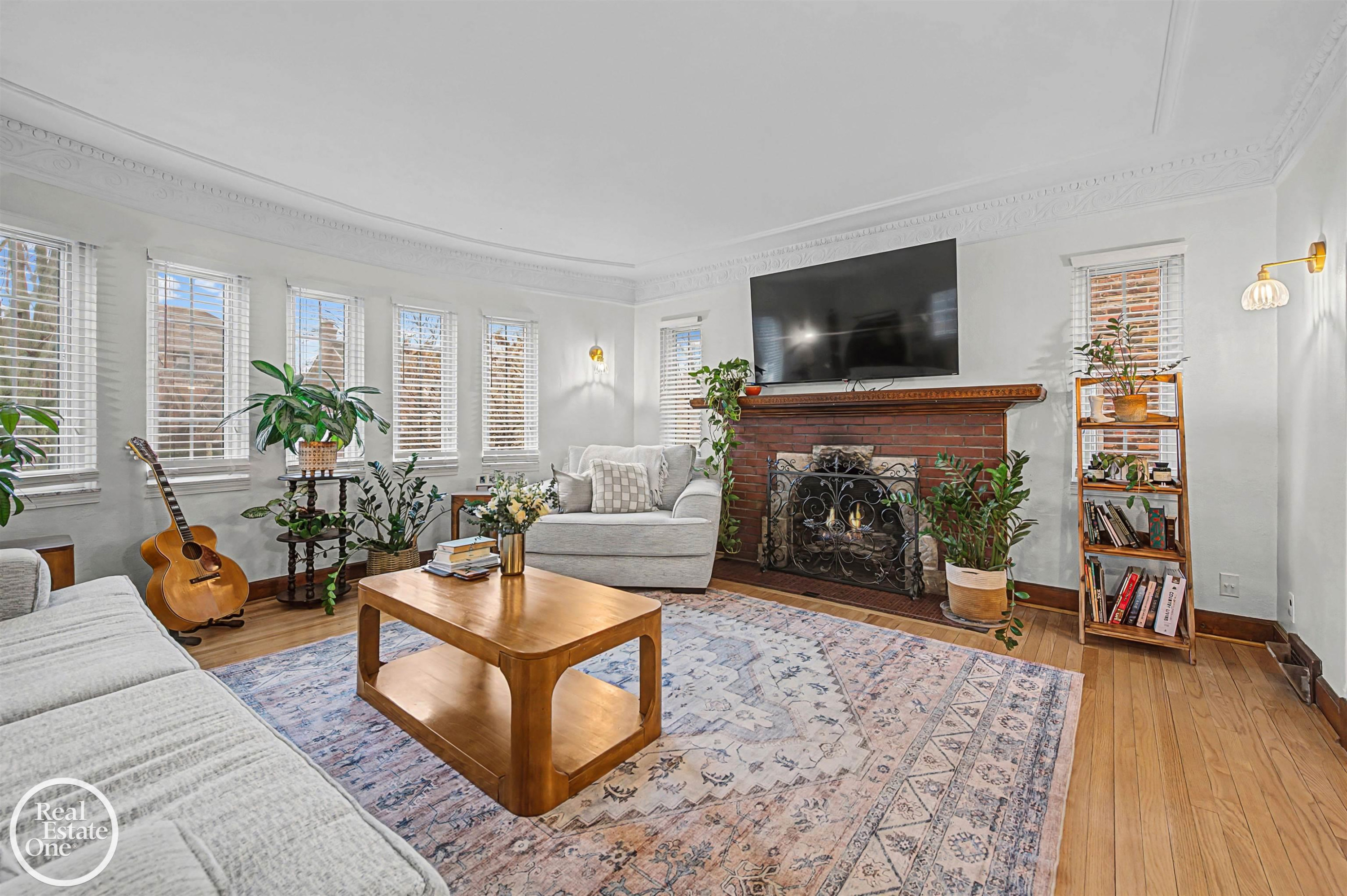 256 Fisher Road, Grosse Pointe Farms, MI 48230 — Photo 2