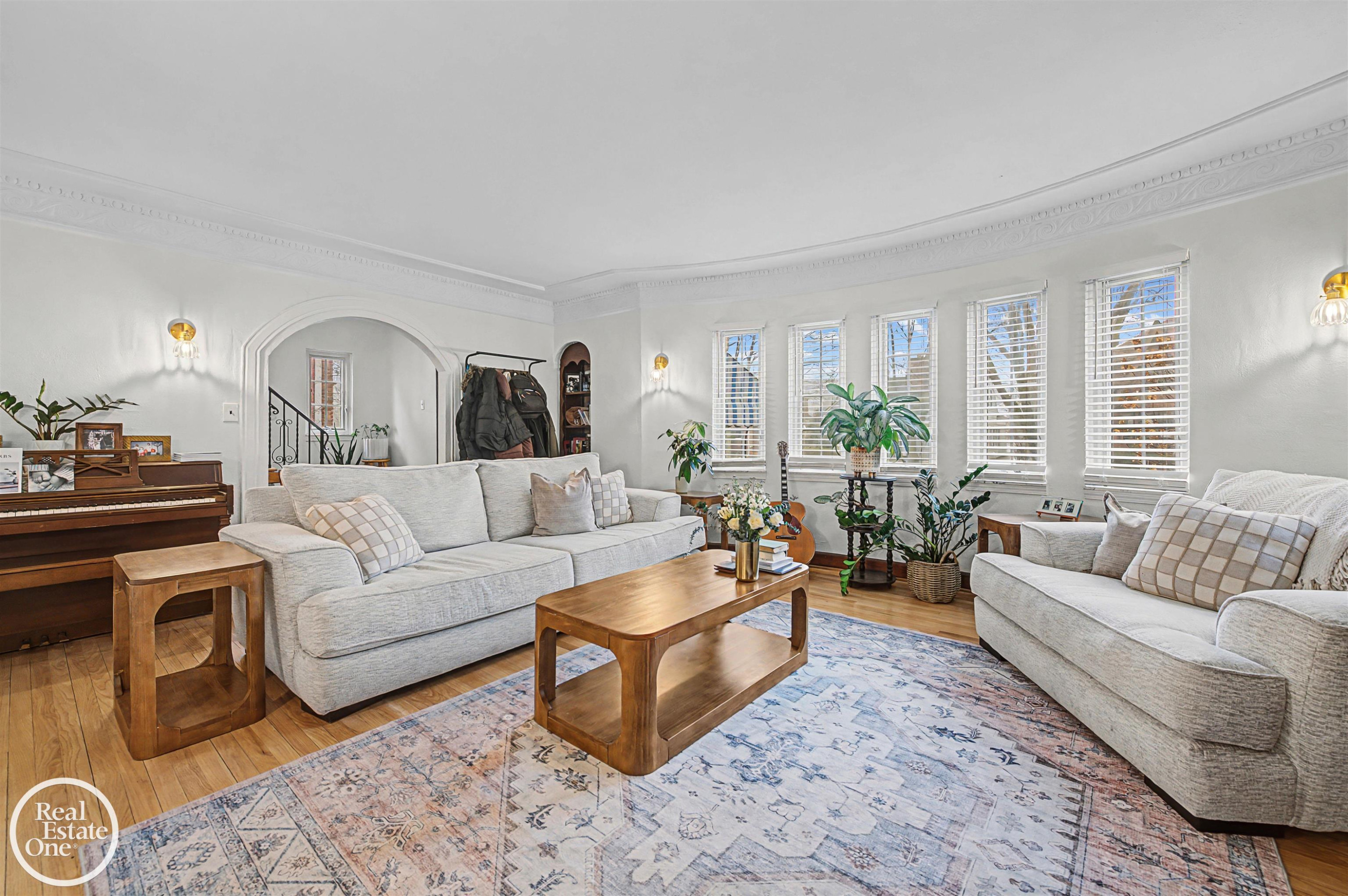 256 Fisher Road, Grosse Pointe Farms, MI 48230 — Photo 3