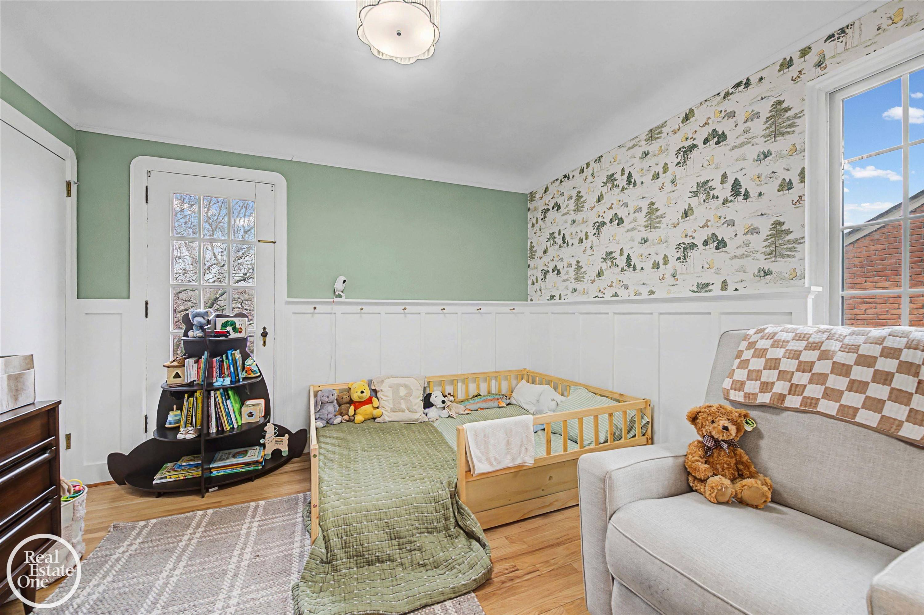 256 Fisher Road, Grosse Pointe Farms, MI 48230 — Photo 17