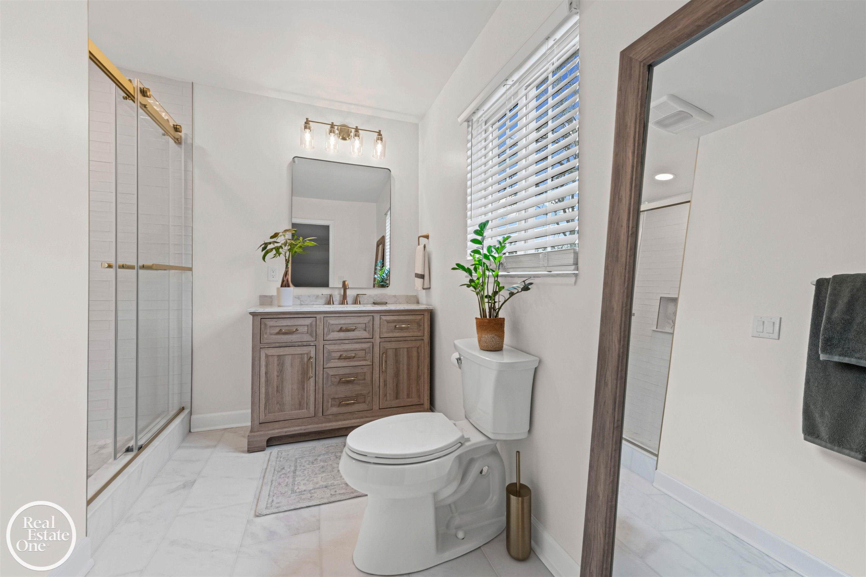 256 Fisher Road, Grosse Pointe Farms, MI 48230 — Photo 22