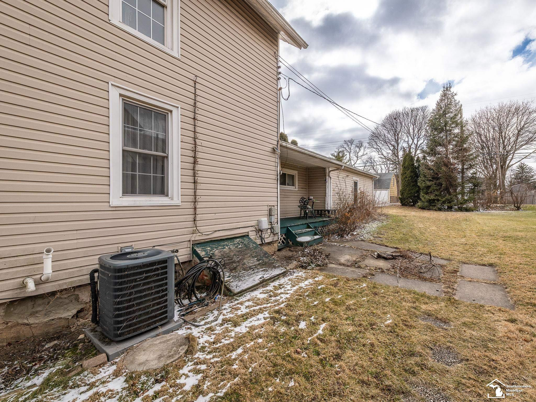 422 E 1st Street, Monroe, MI 48161 — Photo 36