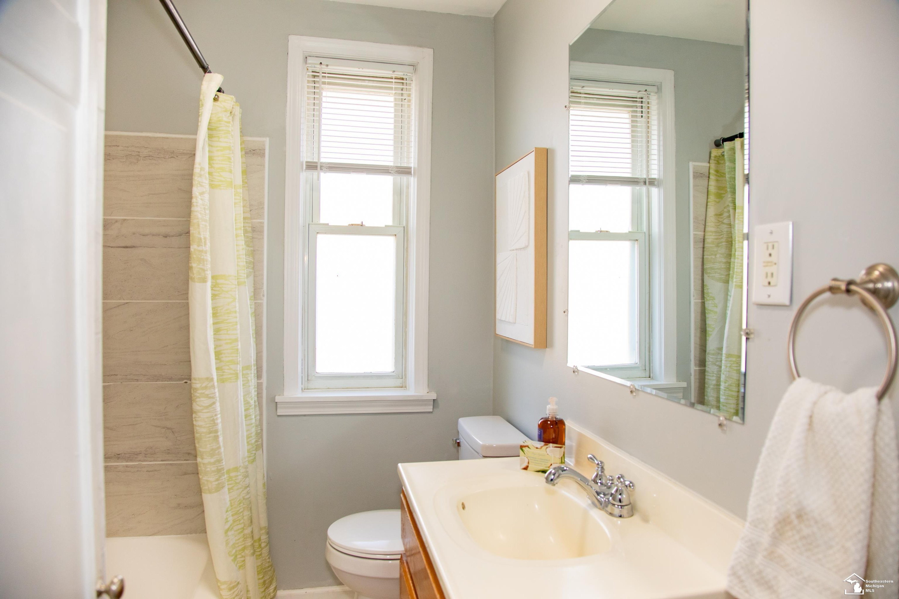 5323 Lathrop Street, Trenton, MI 48183 — Photo 15