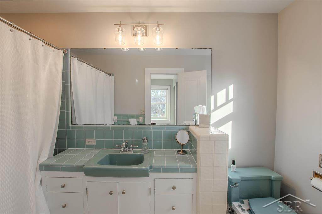 21 W Hannum Boulevard, Saginaw, MI 48602 — Photo 33