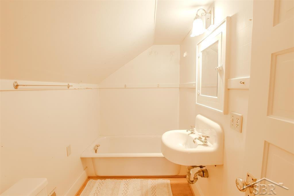 21 W Hannum Boulevard, Saginaw, MI 48602 — Photo 40