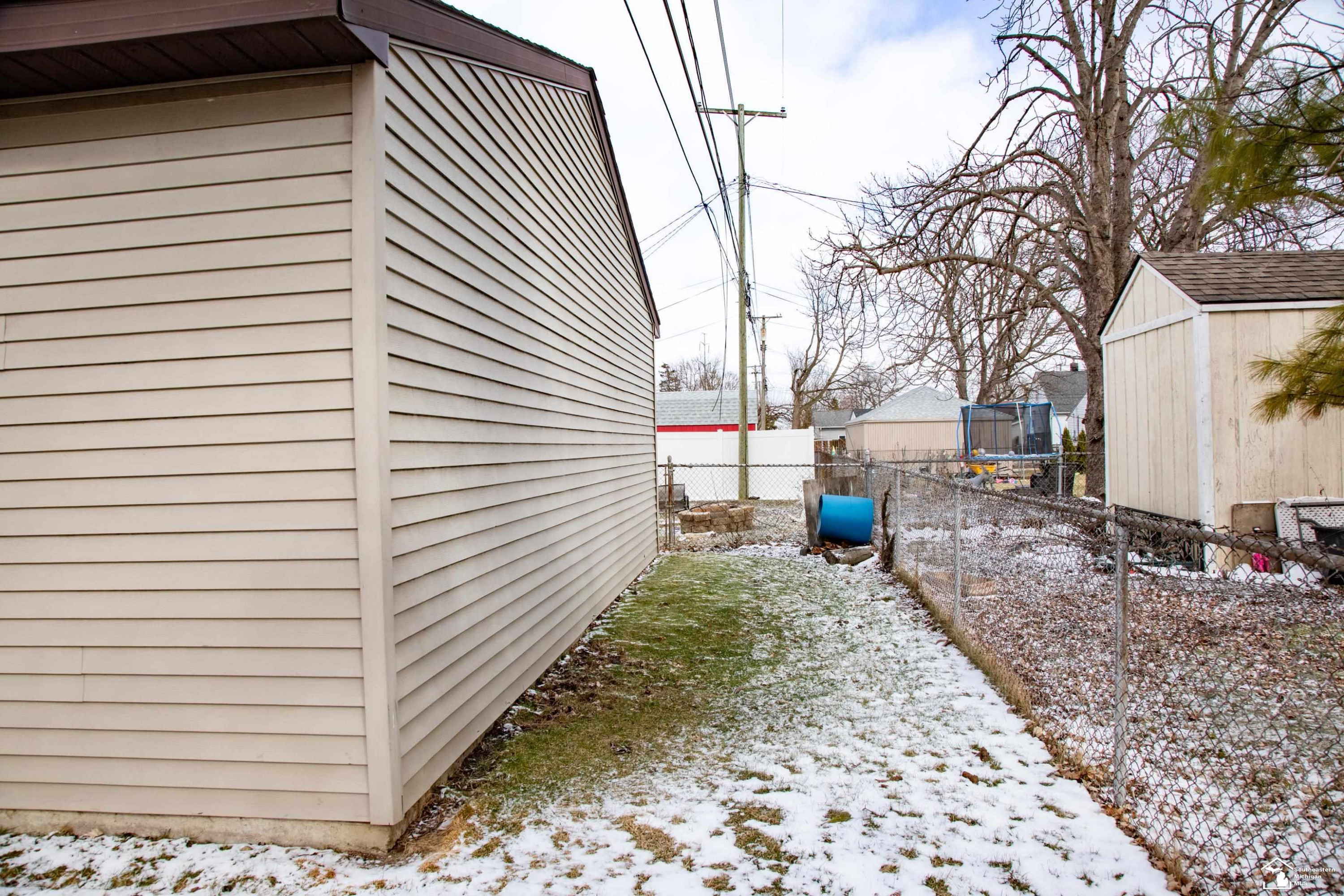 11859 Grant Street, Riverview, MI 48193 — Photo 15