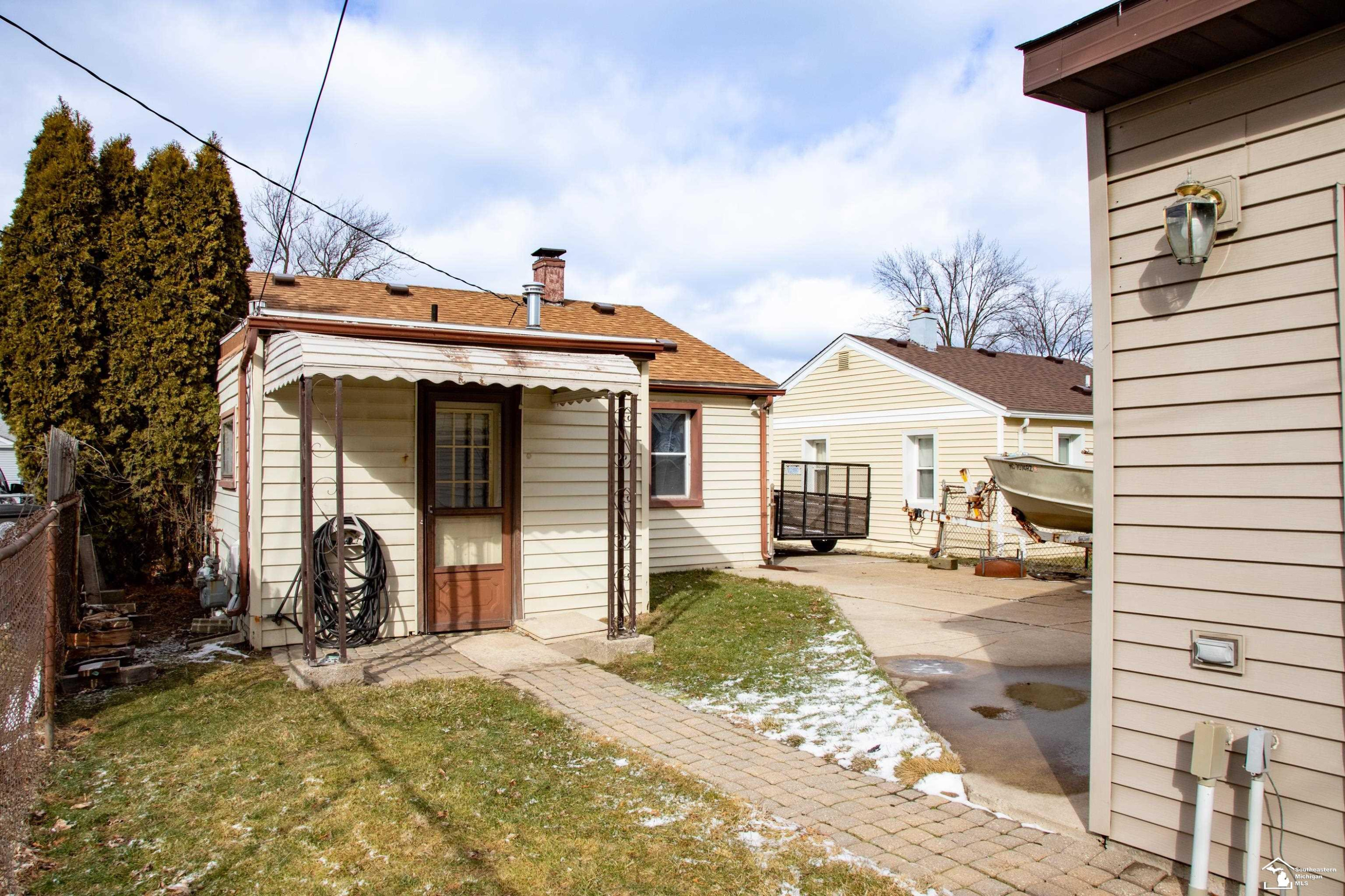11859 Grant Street, Riverview, MI 48193 — Photo 17