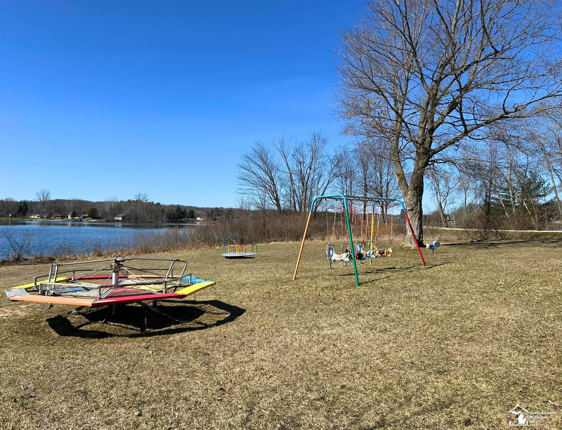 9835 Miramichi Drive, Evart, MI 49631 — Photo 12