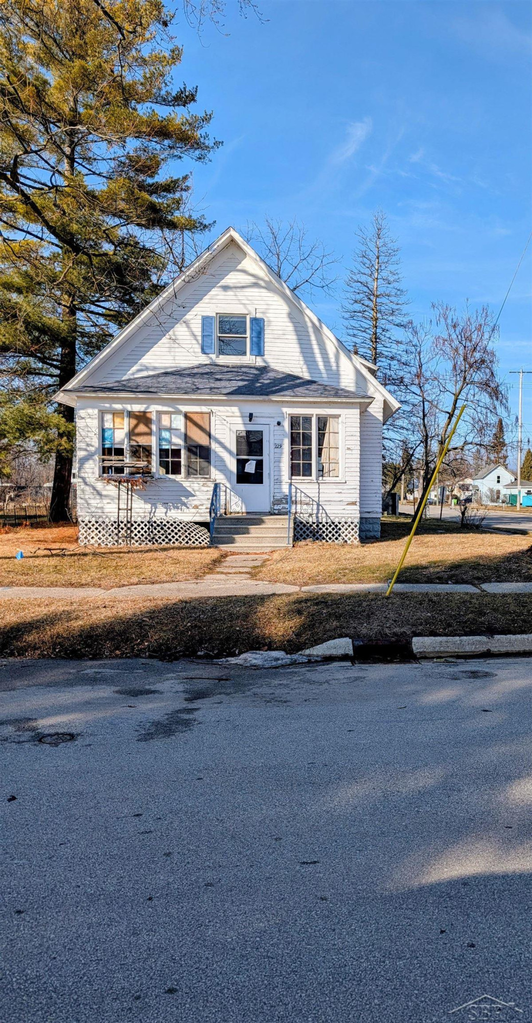 229 E 2nd Street, Pinconning, MI 48650 — Photo 2