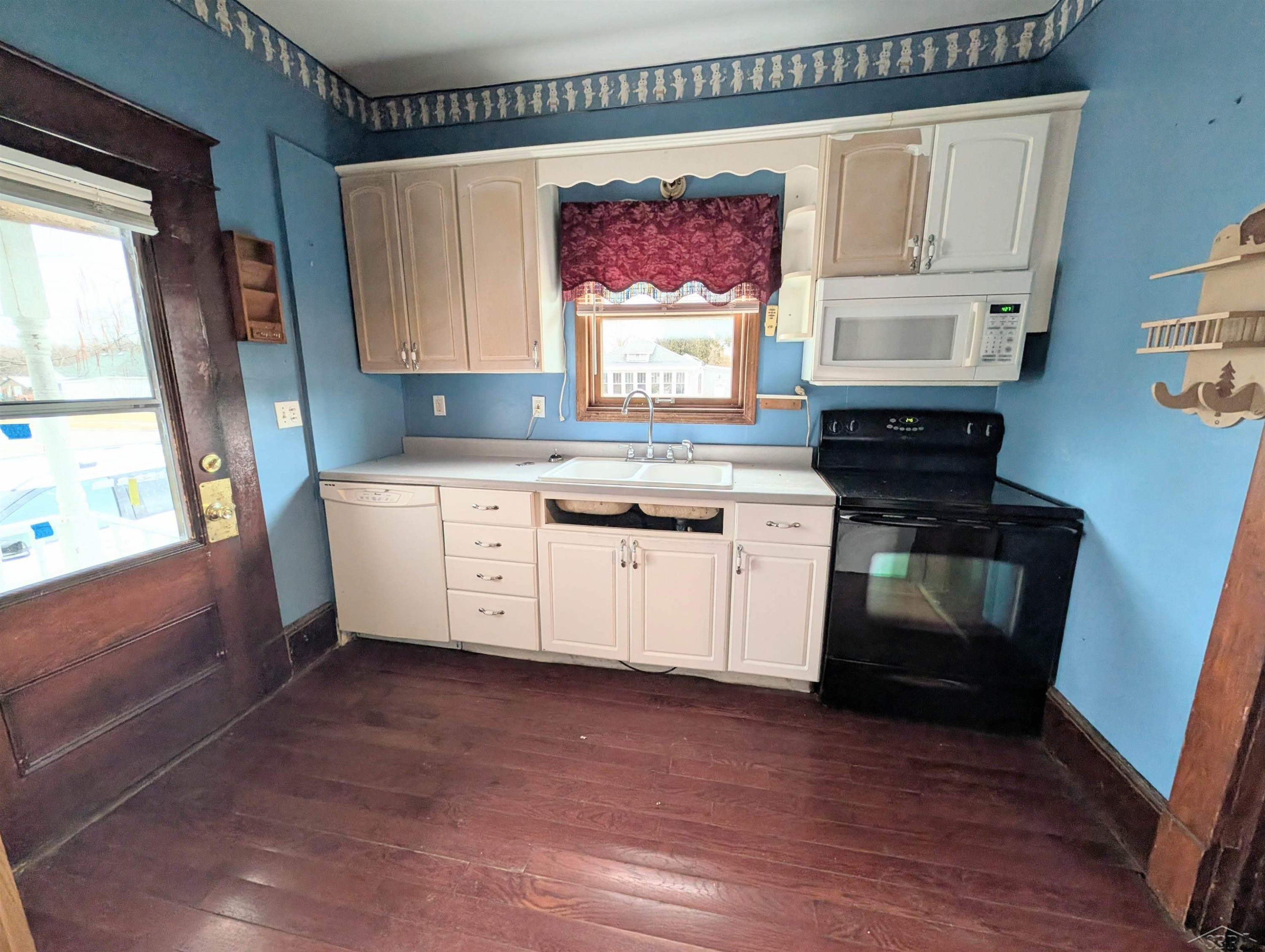 229 E 2nd Street, Pinconning, MI 48650 — Photo 5