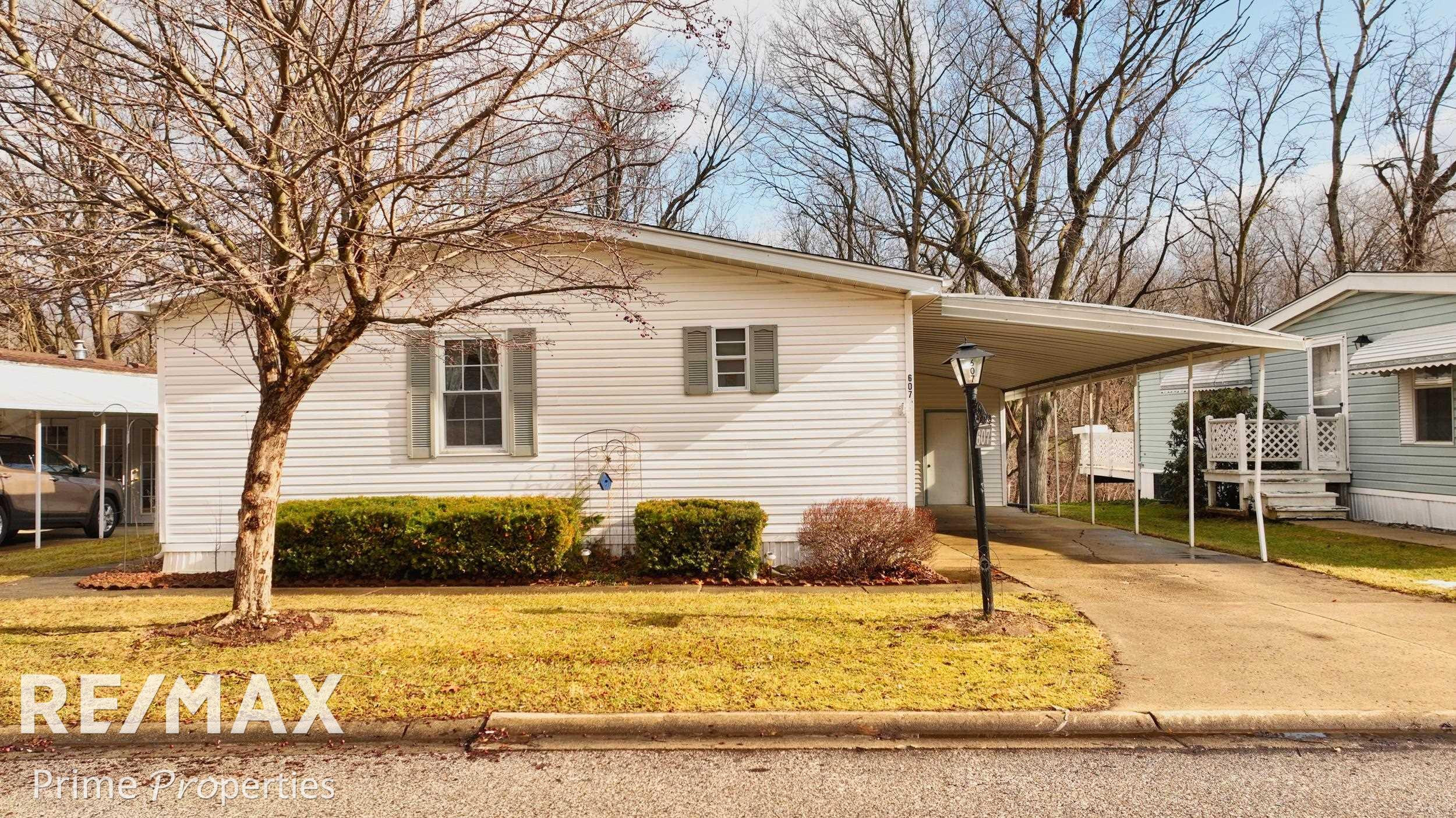607 Park View Place, Clio, MI 48420 — front exterior