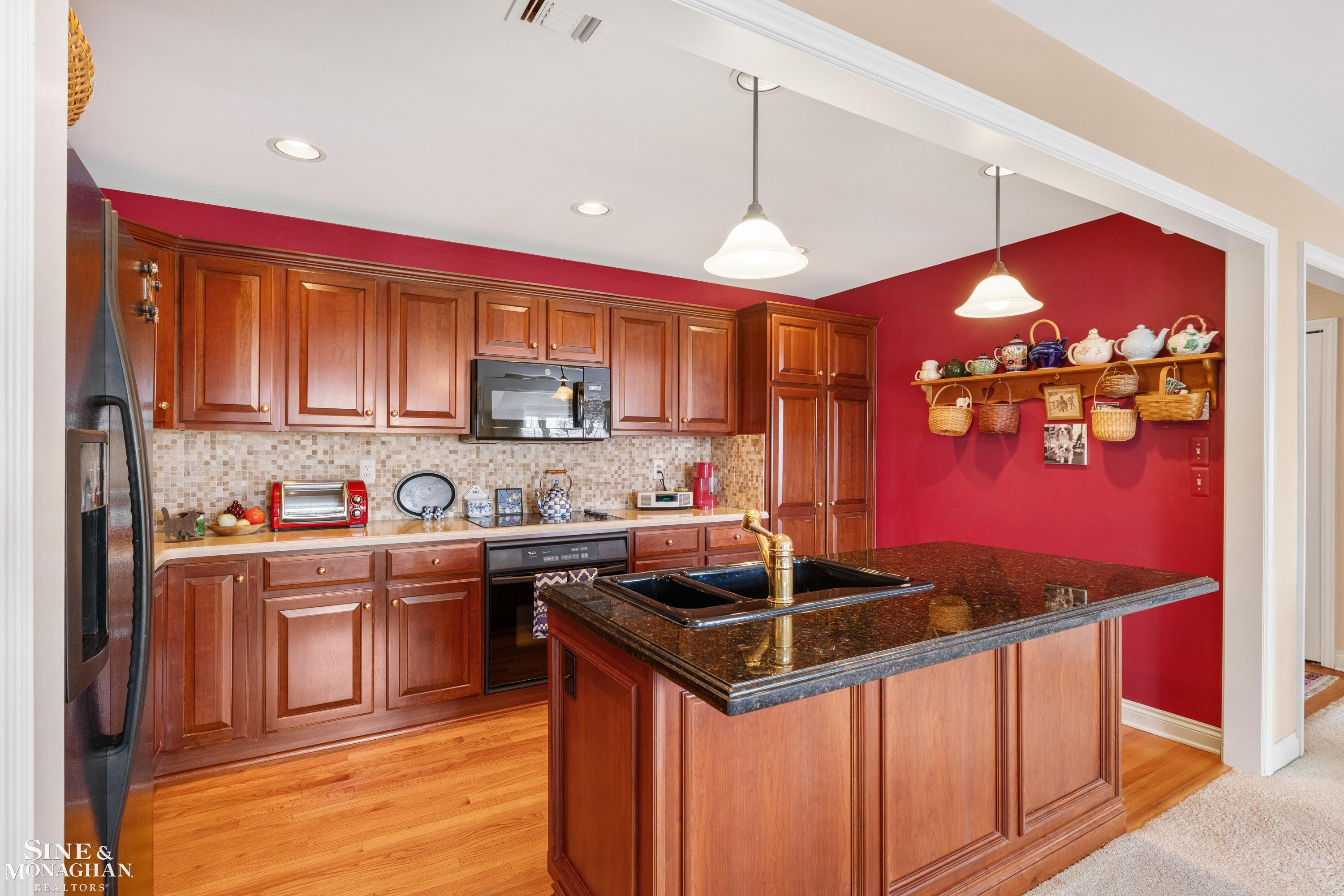 32 Pointe Park Place, Grosse Pointe Park, MI 48230 — Photo 12