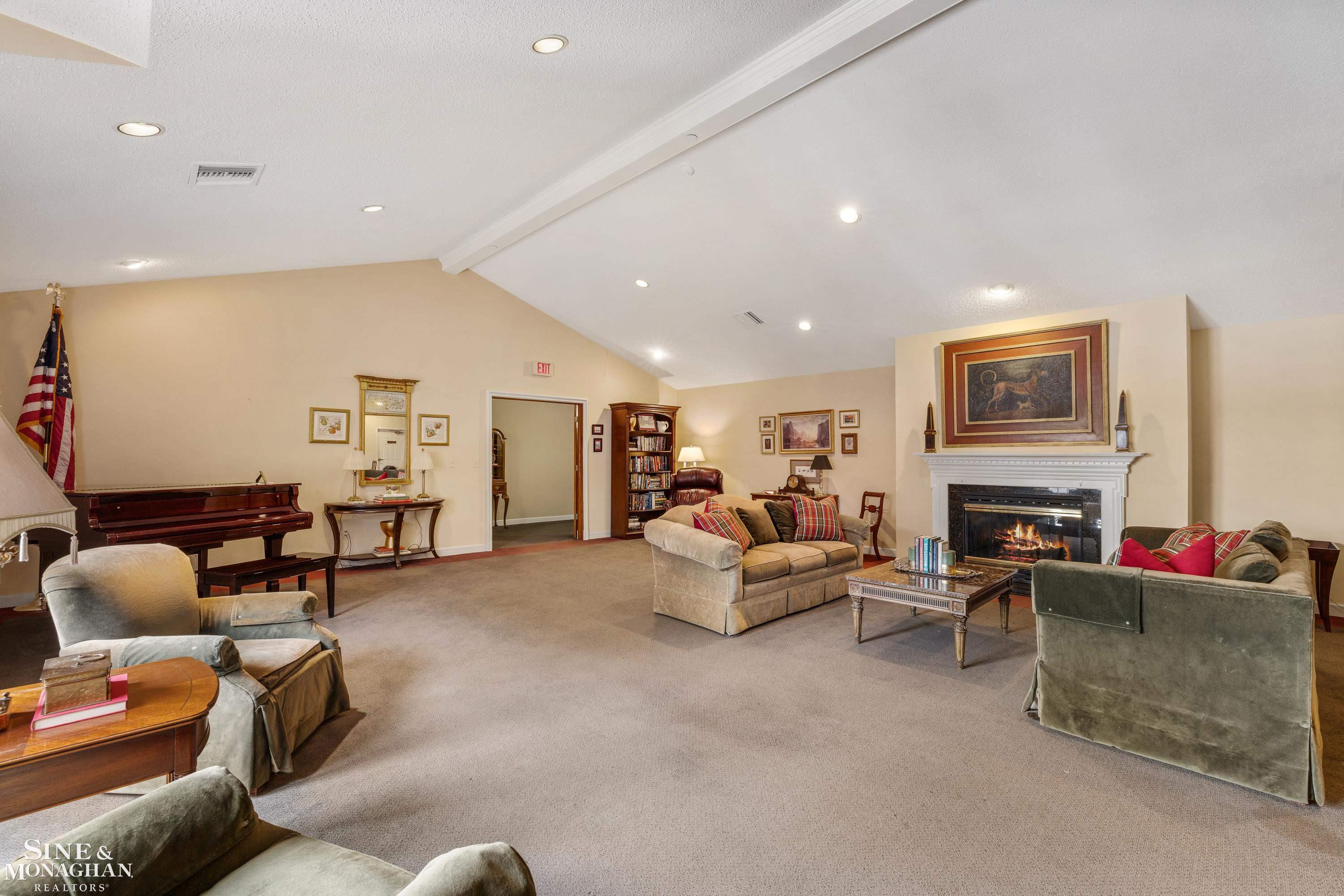 32 Pointe Park Place, Grosse Pointe Park, MI 48230 — Photo 37