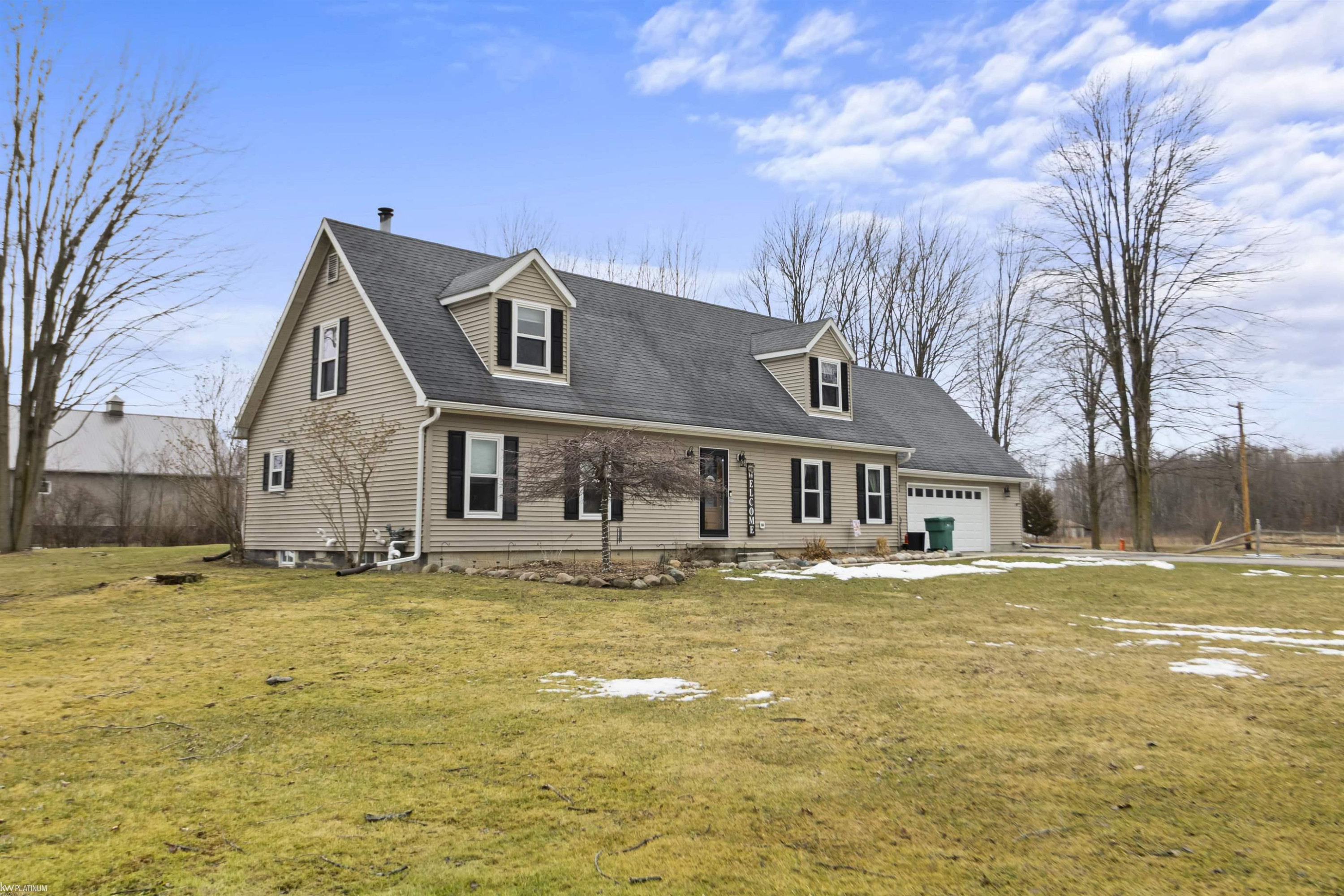 2030 Palms Road, MI — front exterior