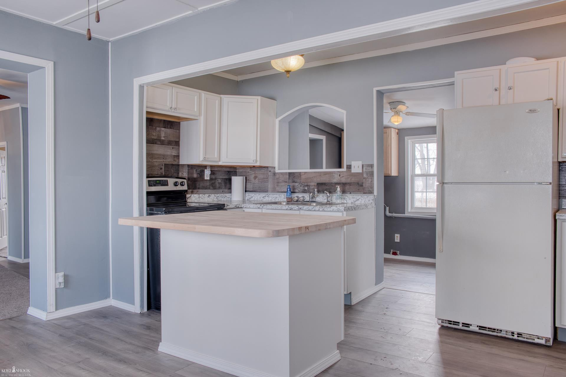 1201 N Kerby Road, Corunna, MI 48817 — Photo 2