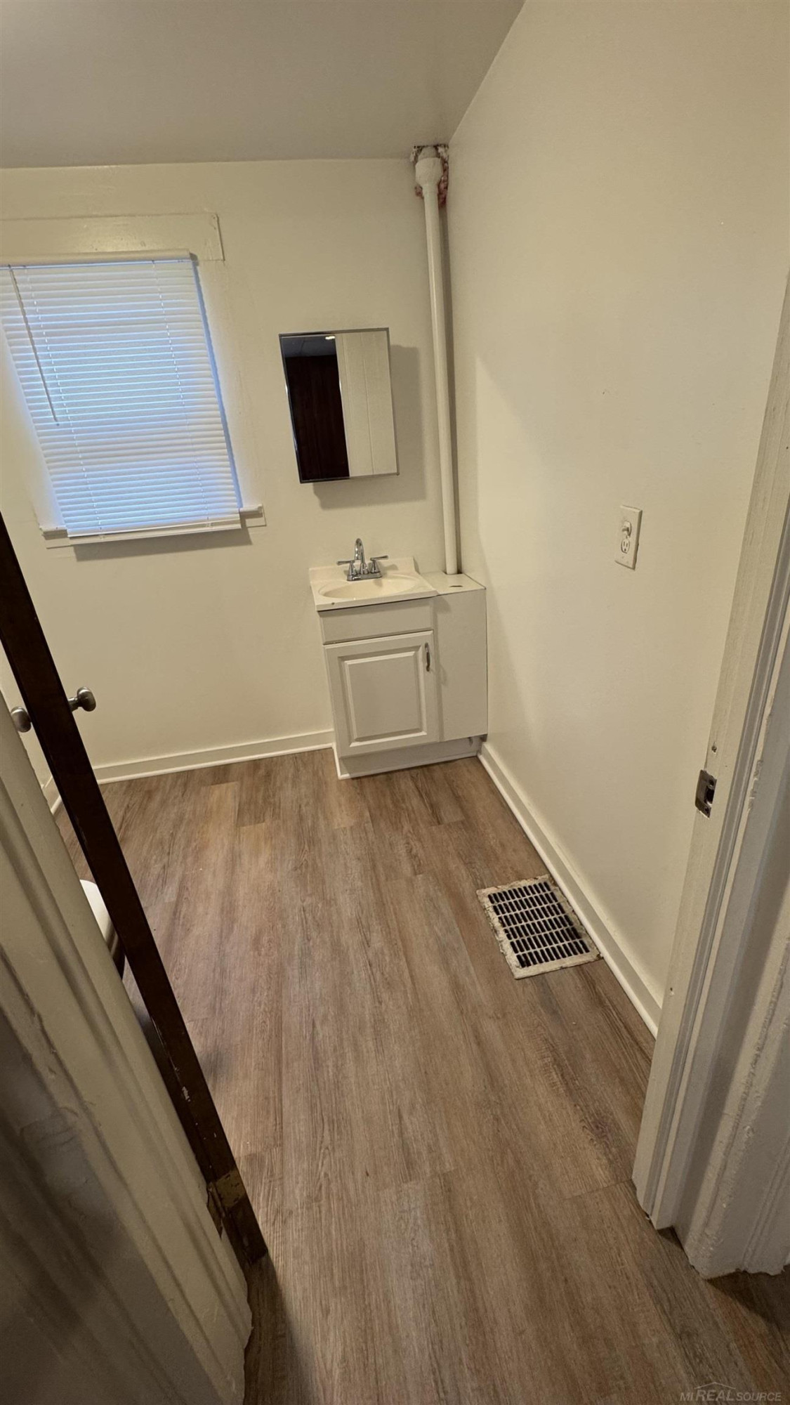 59 E Burdick Street, Oxford, MI 48371 — Photo 5