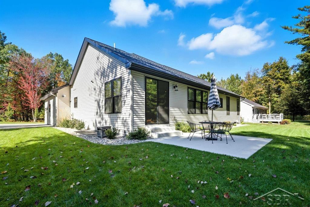 3910 Plumtree Lane, Midland, MI 48642 — Photo 47