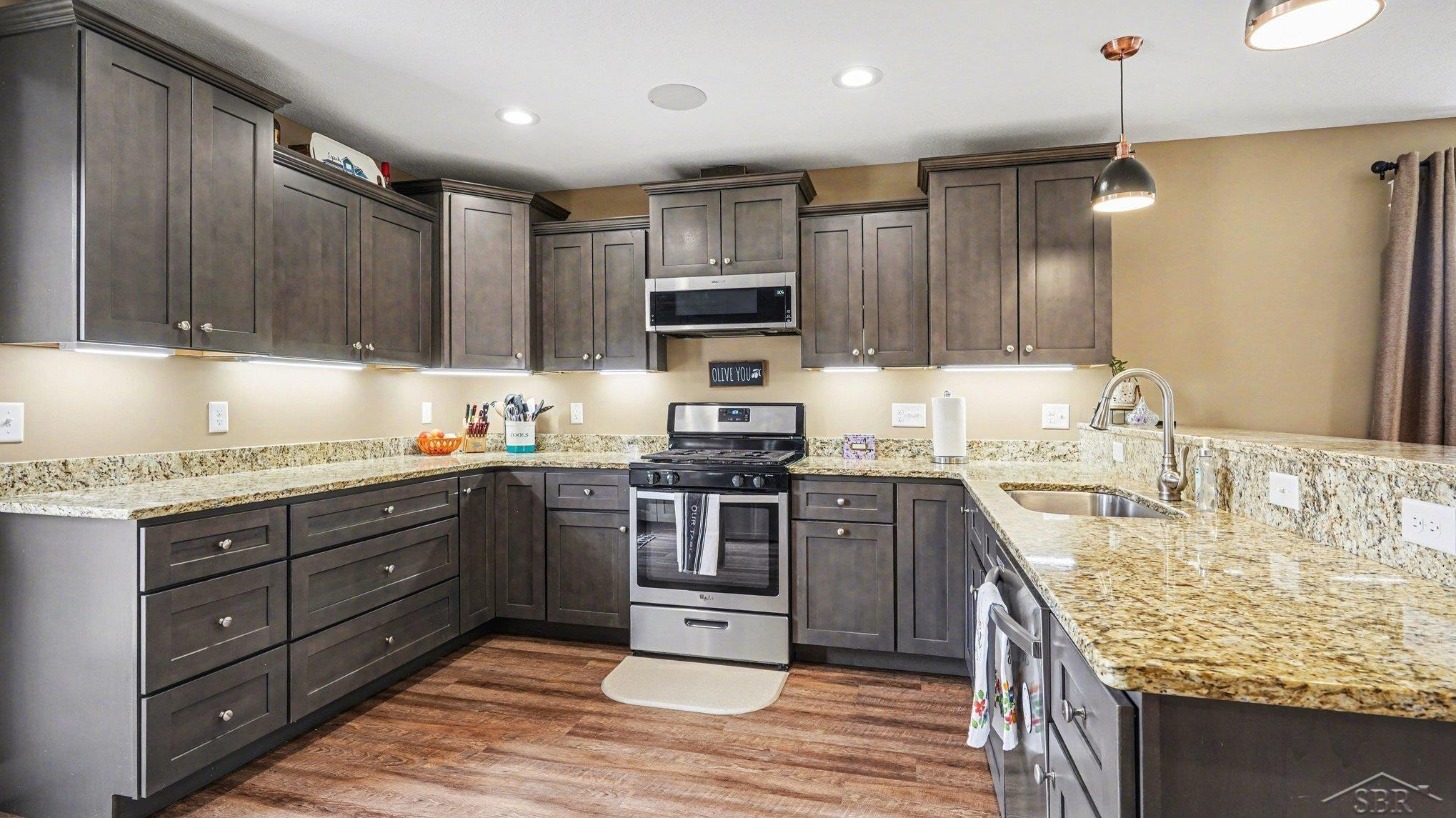 5663 S Stone Briar Lane, Freeland, MI 48623 — Photo 13
