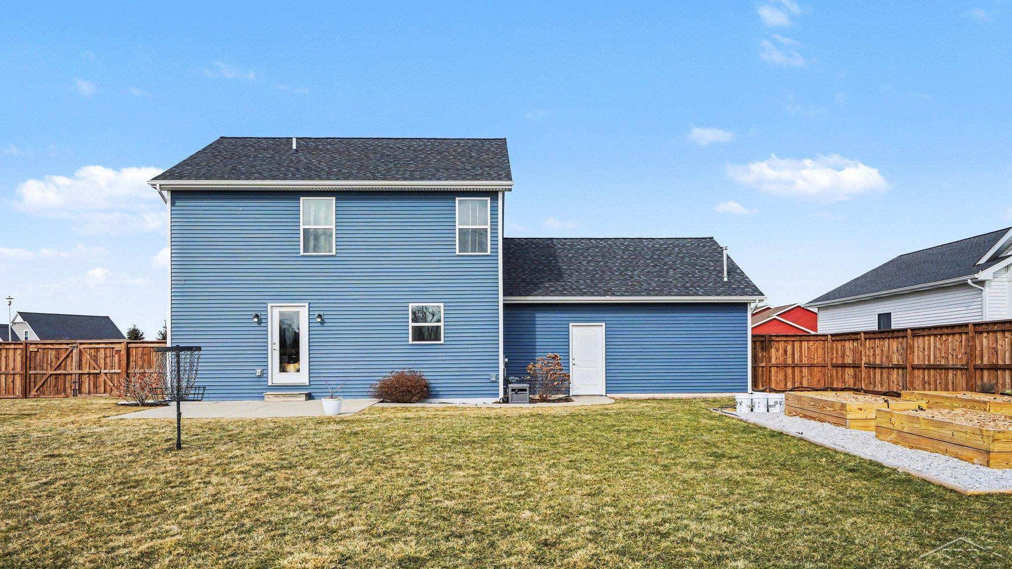5663 S Stone Briar Lane, Freeland, MI 48623 — Photo 33