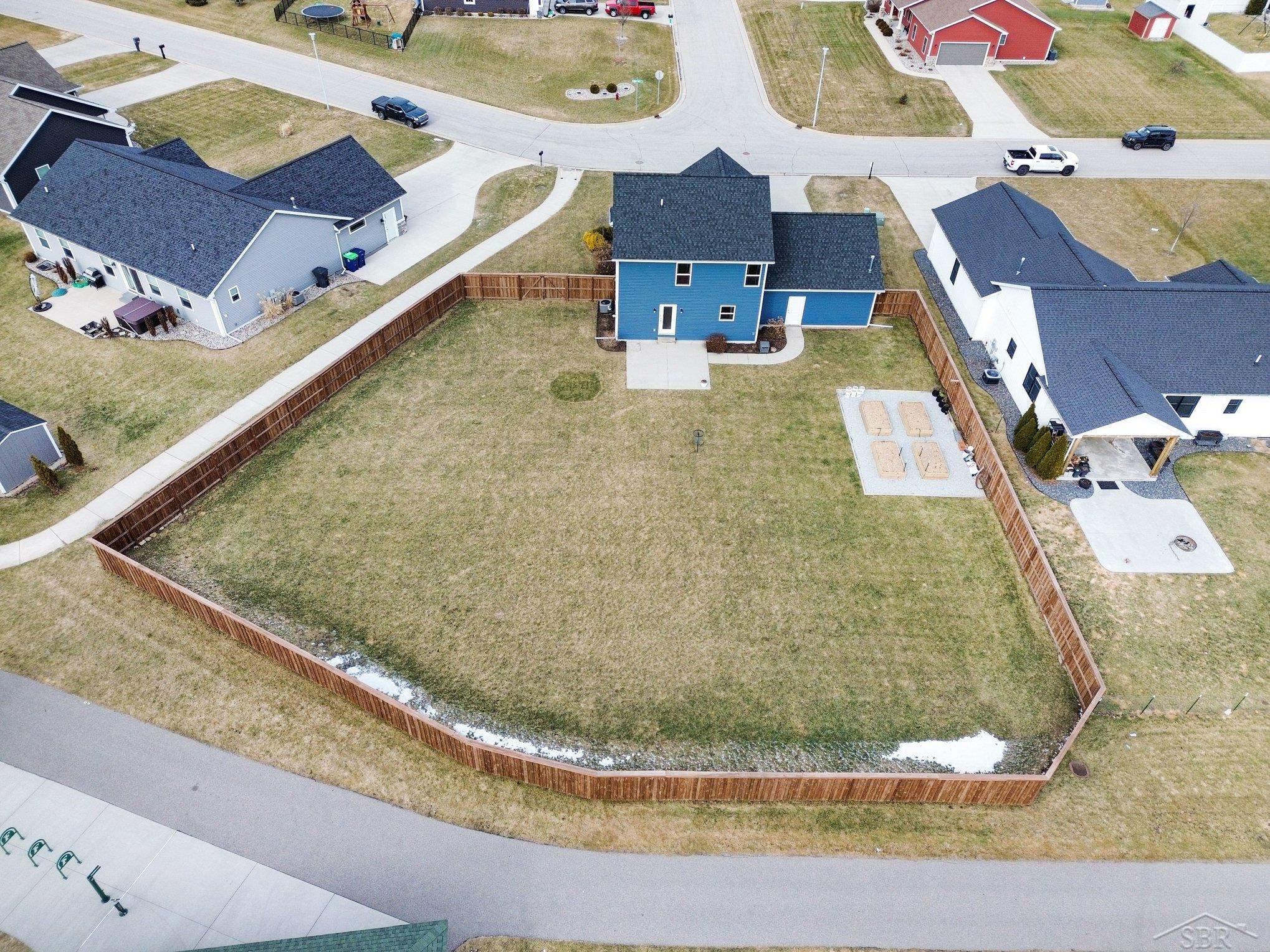 5663 S Stone Briar Lane, Freeland, MI 48623 — Photo 34