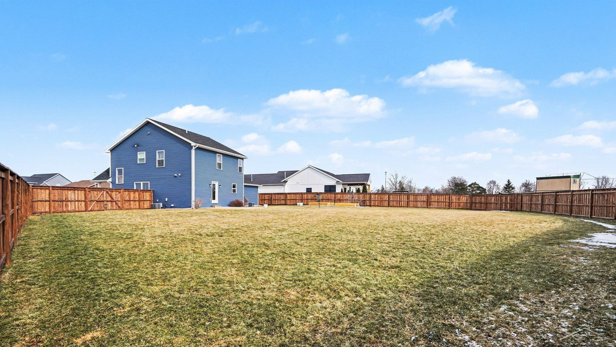 5663 S Stone Briar Lane, Freeland, MI 48623 — Photo 37